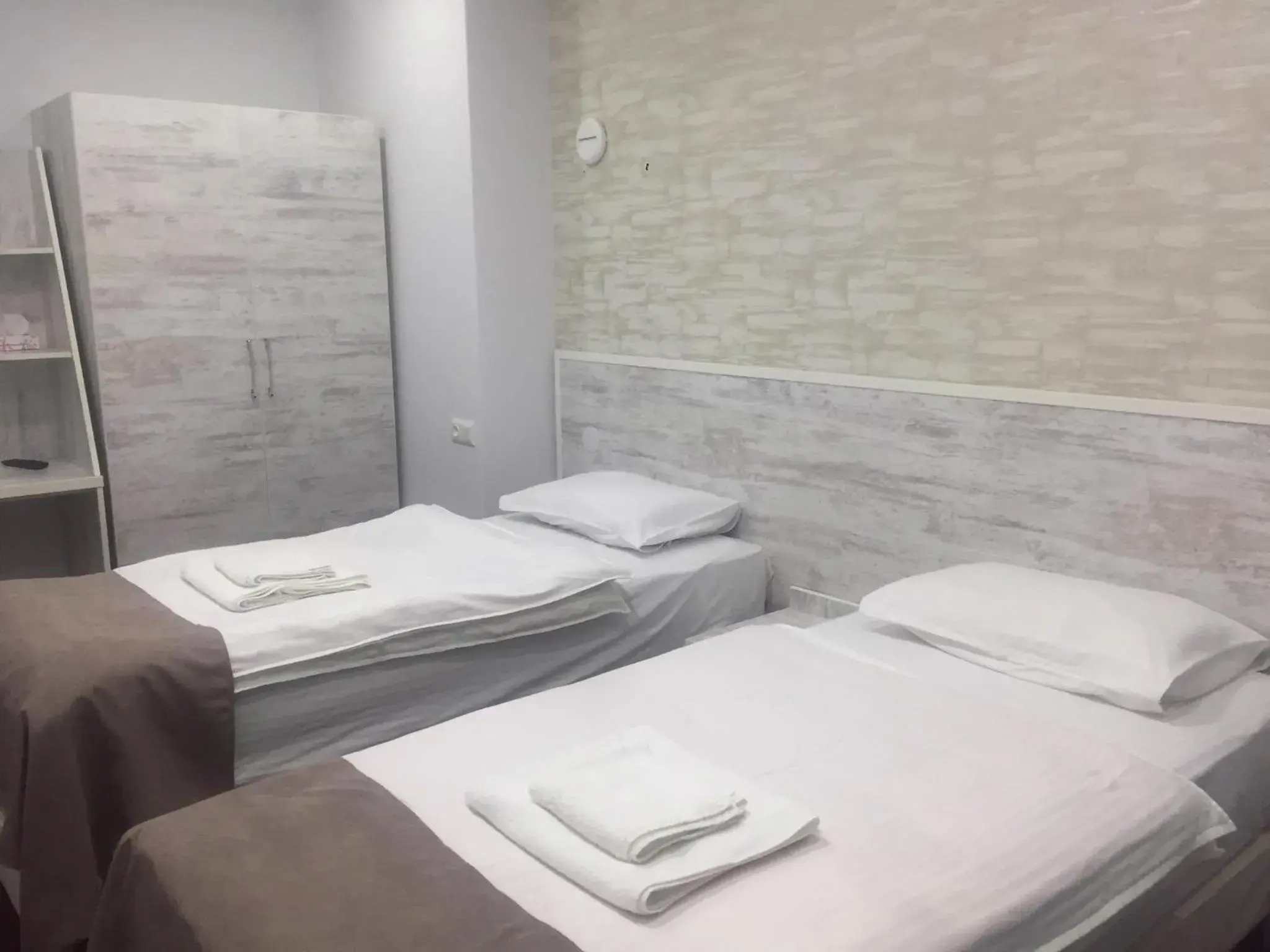 Budget Double or Twin Room - single occupancy in Hobby Hotel Budget Double or Twin Room - single occupancy in Hobby Hotel