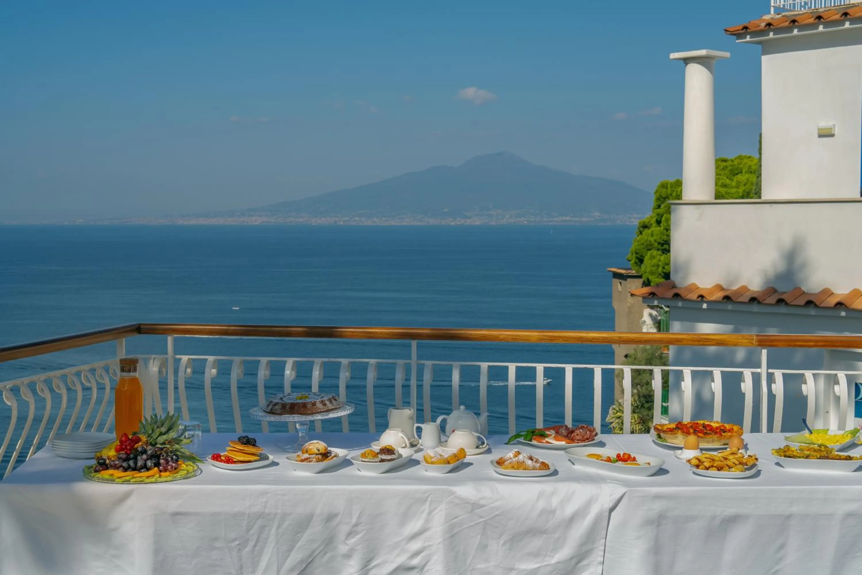 Breakfast in Sorrento Dream