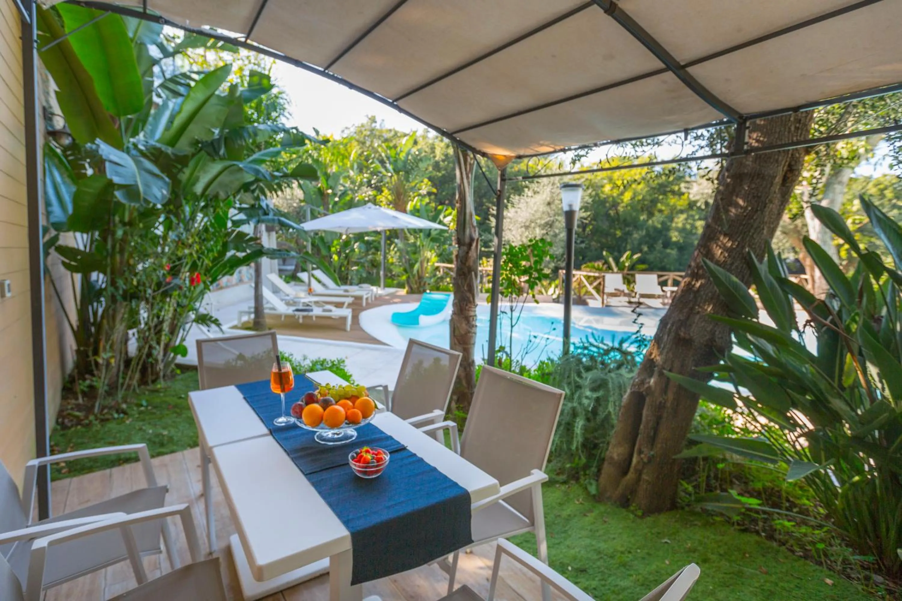 Garden in Sorrento Dream