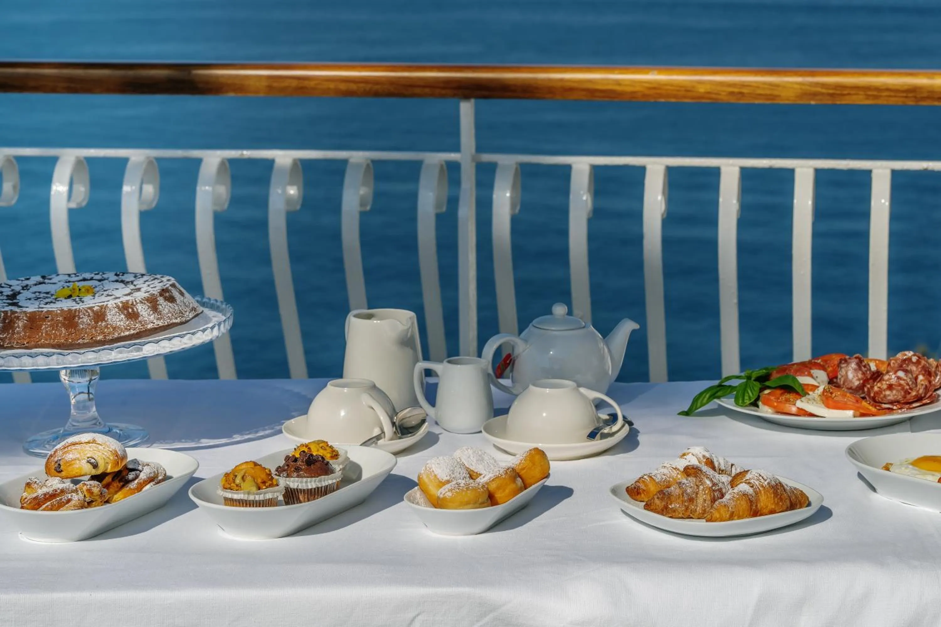 Breakfast in Sorrento Dream