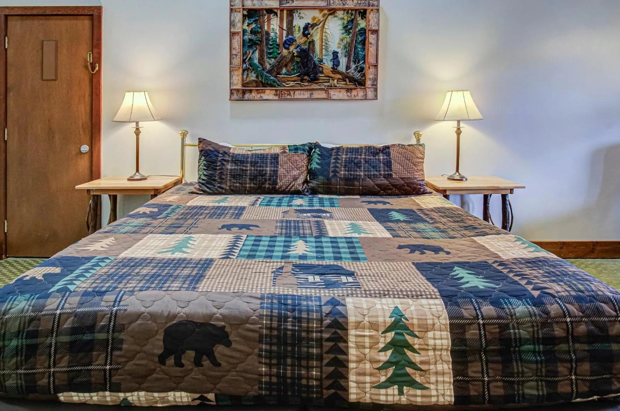 Bed in Brookside Lodge