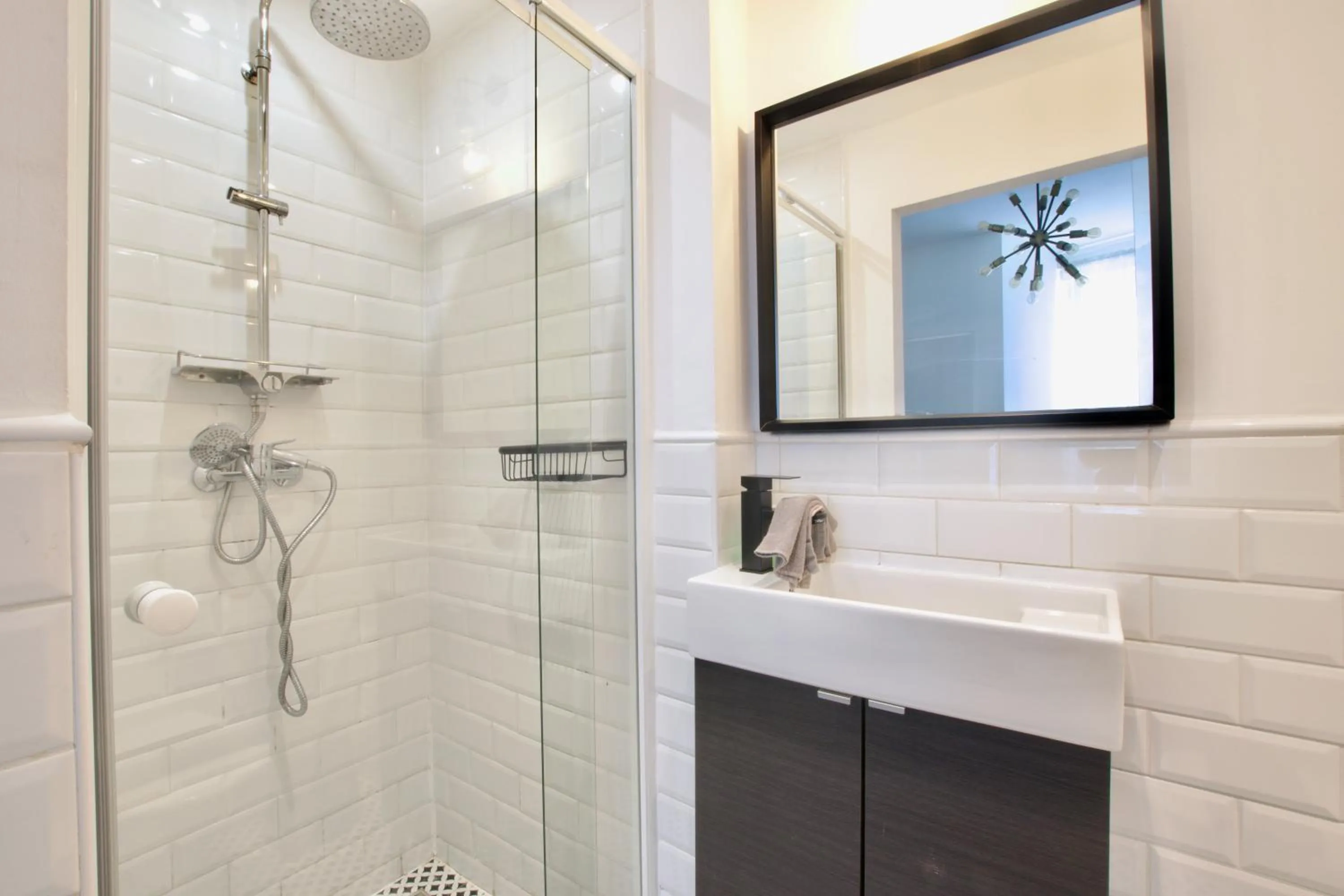 Bathroom in Standard Apartment by Hi5 - Régiposta