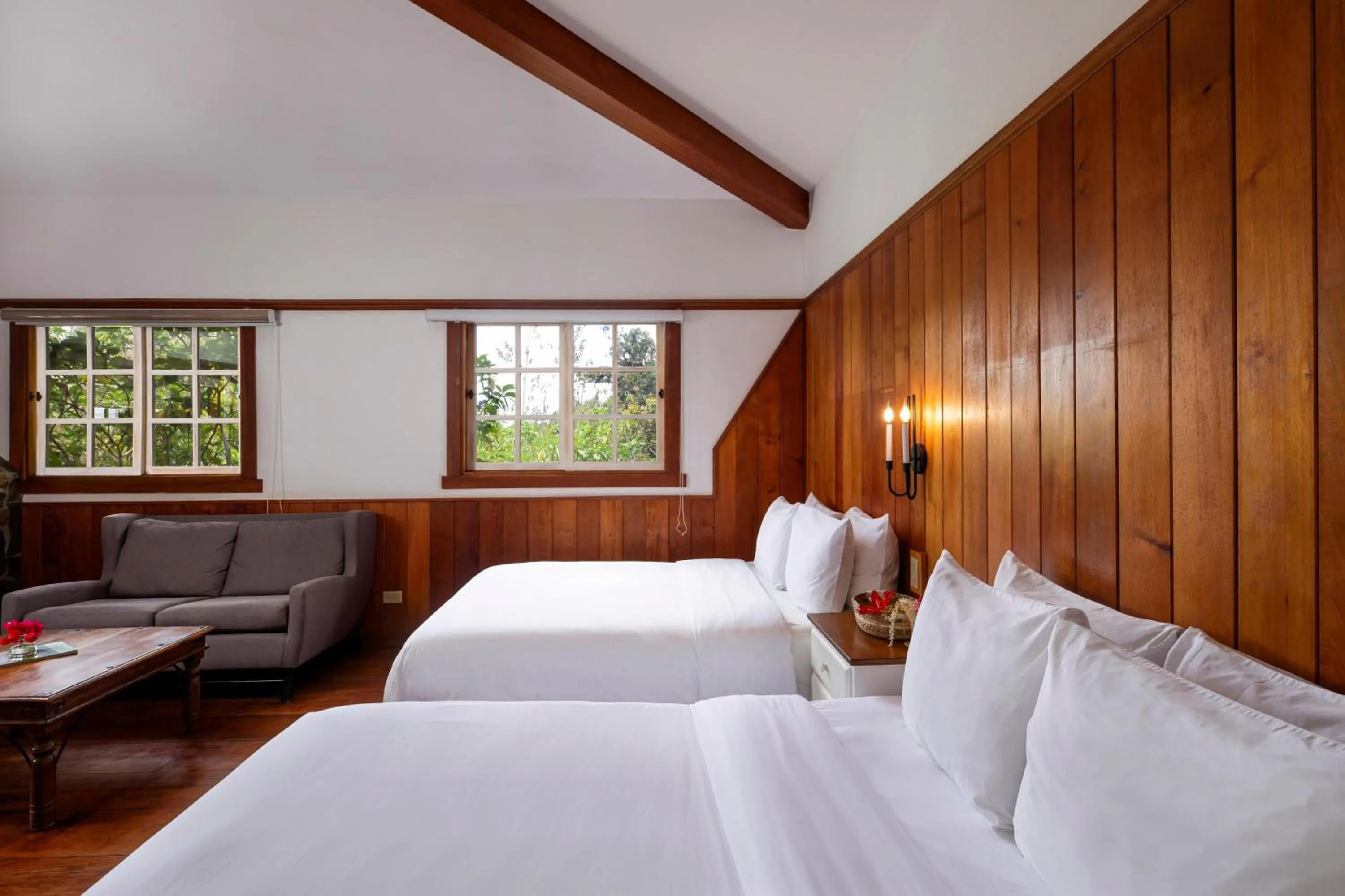 Photo of the whole room, Bed in Hotel Finca Lerida Coffee Plantation and Boutique Hotel