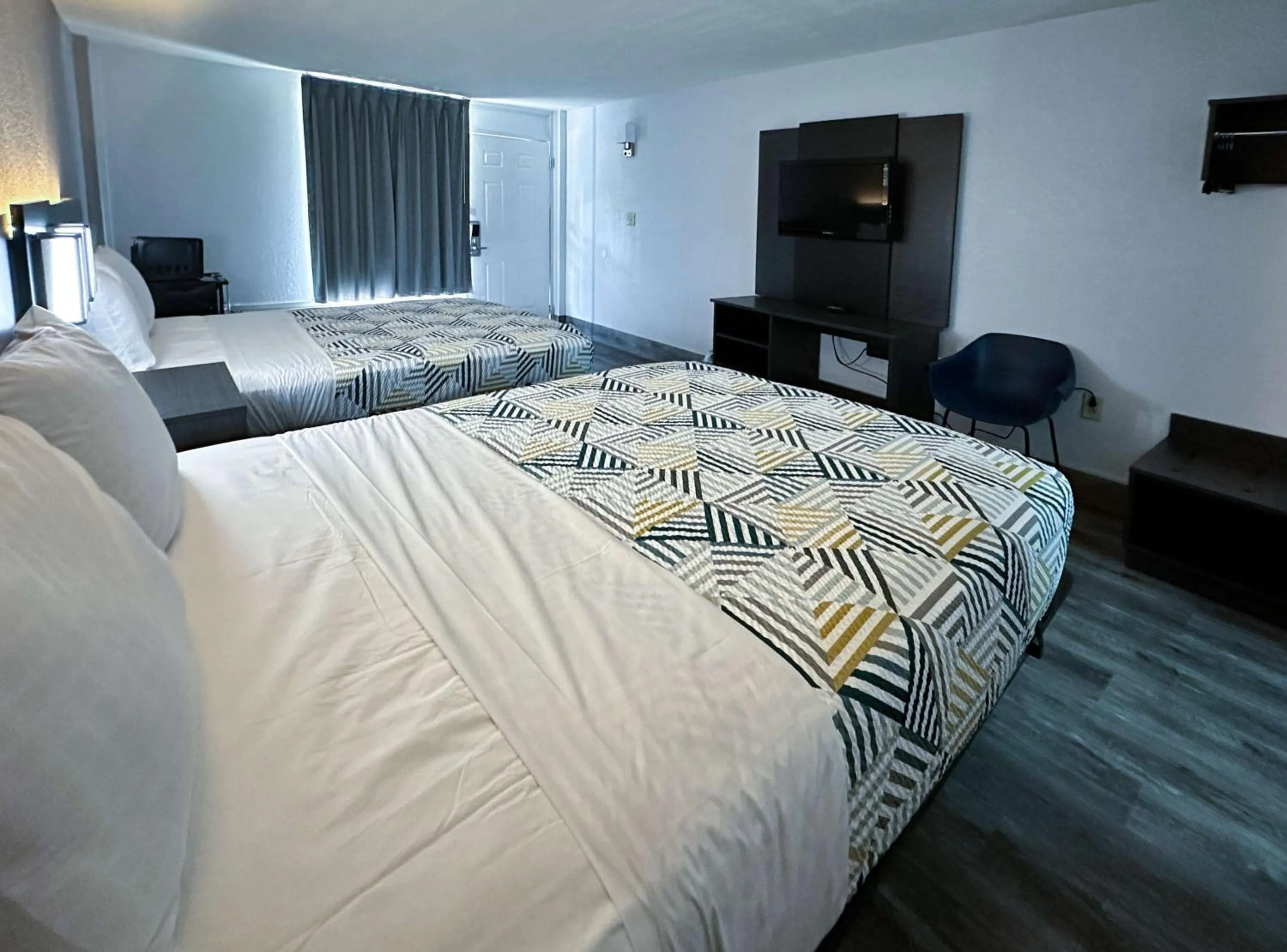 Bedroom, Bed in Motel 6 Spartanburg, SC Northwest Business 85