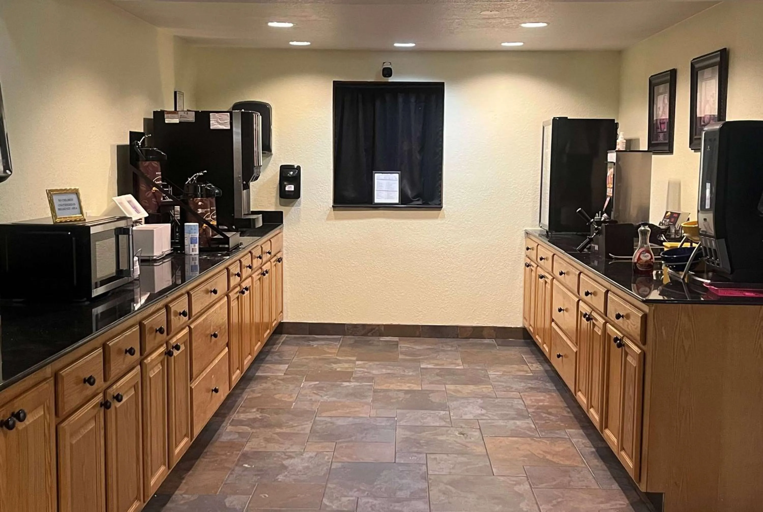 Breakfast in Days Inn by Wyndham Fort Dodge