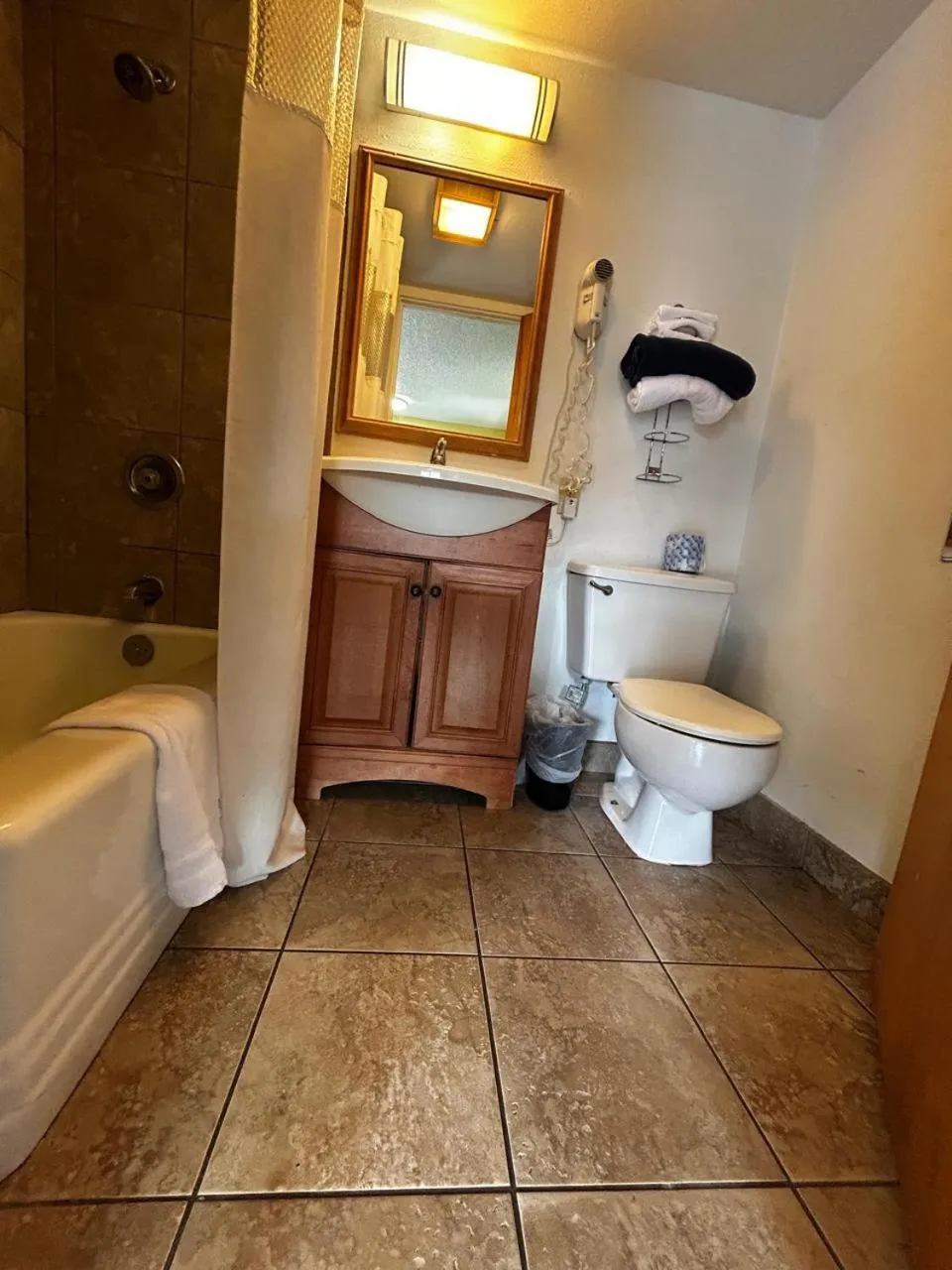 Bathroom in Travelers Inn by OYO Longview Kelso