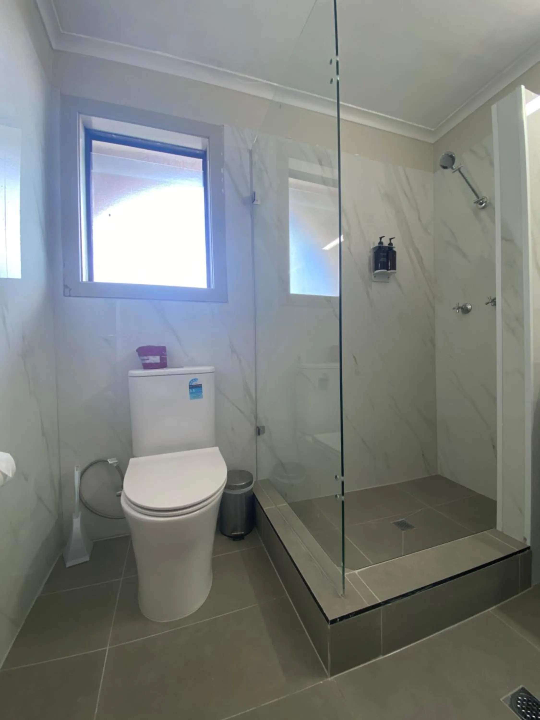 Bathroom in Lismore City Motor Inn