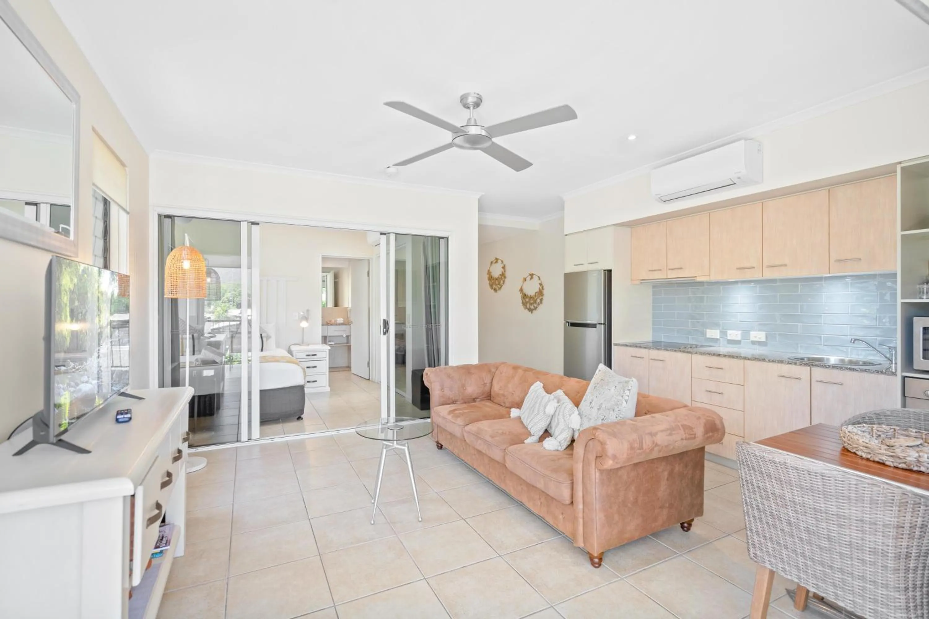 Living room in Sea Point on Trinity Beach