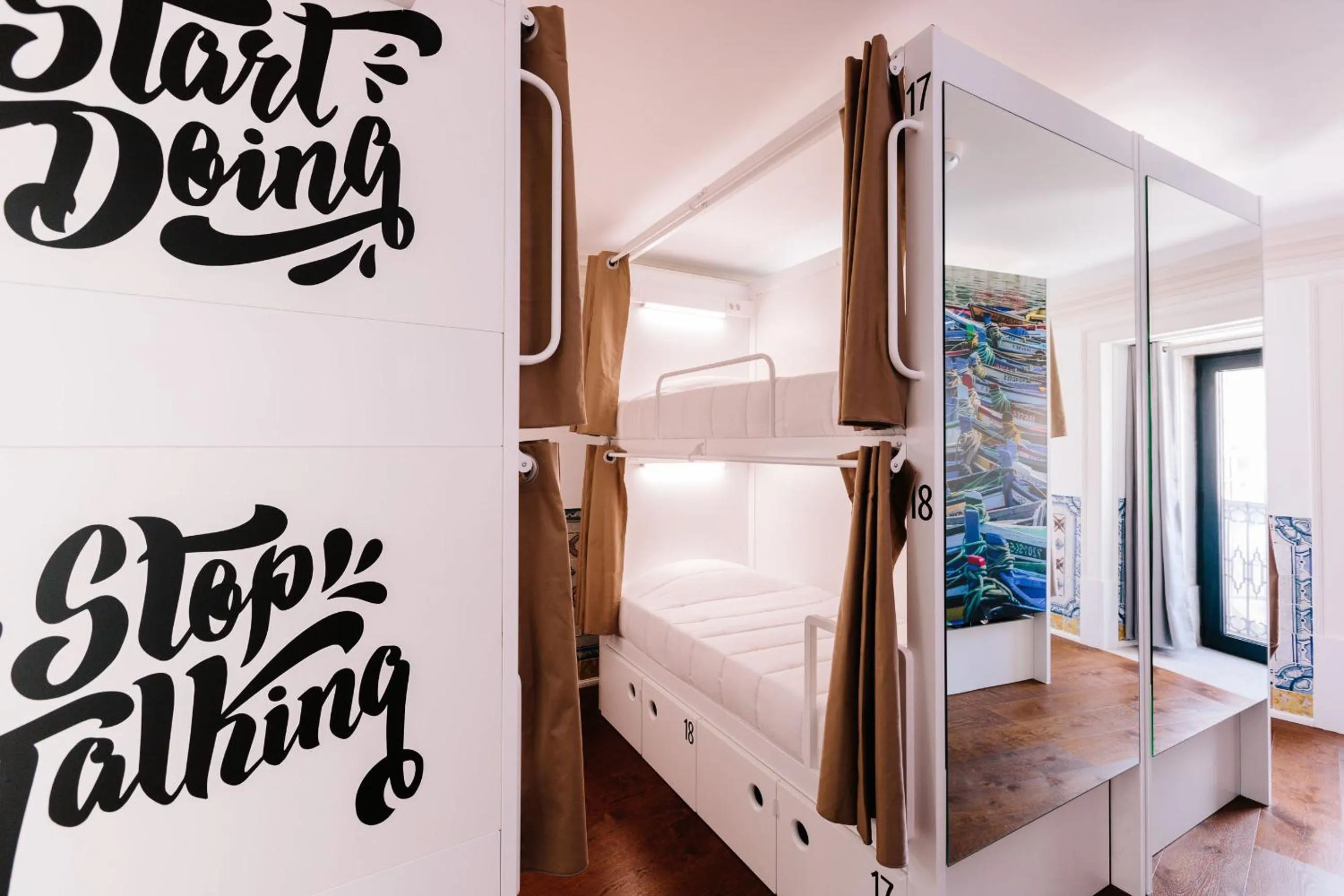 Bedroom, Bed in Lisbon South Hostel