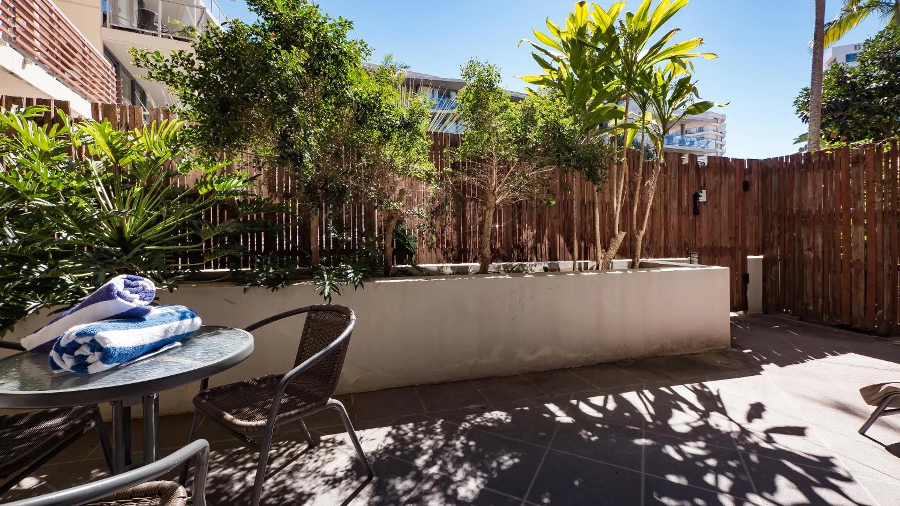 Inner courtyard view in Swell Resort Burleigh Heads
