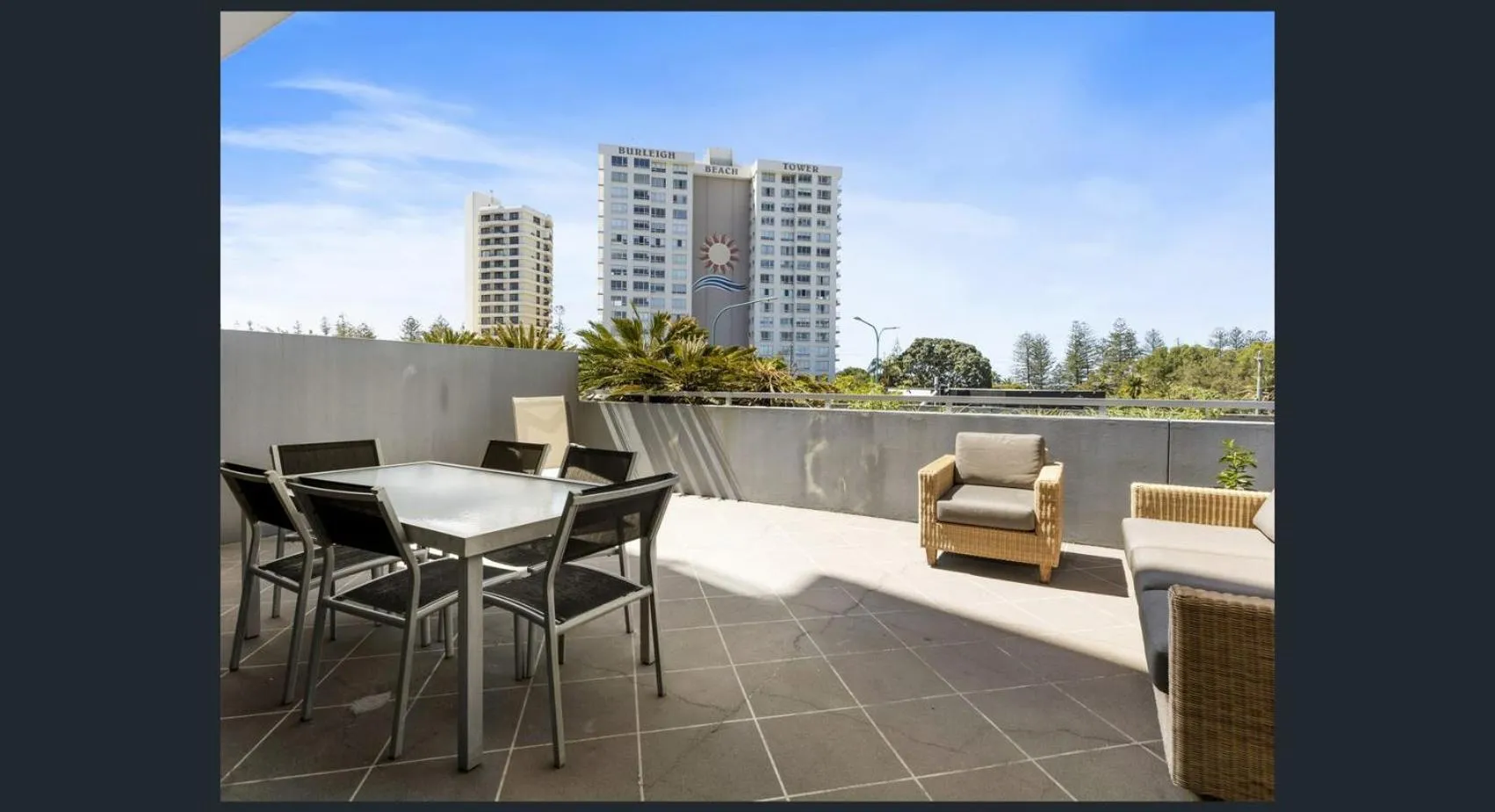 Superior 3 Bedroom Apartment in Swell Resort Burleigh Heads