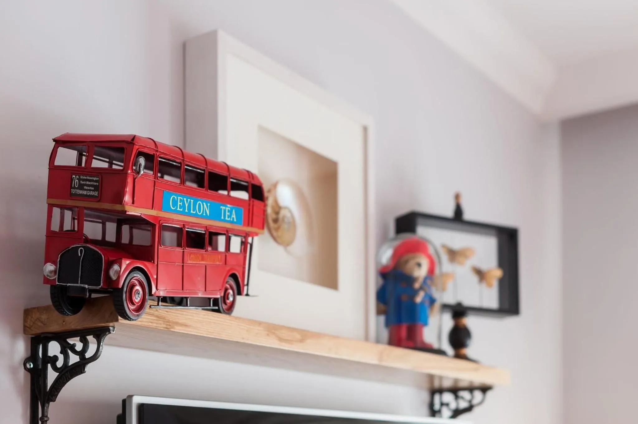 Photo of the whole room in Hotel Indigo London Hyde Park Paddington by IHG