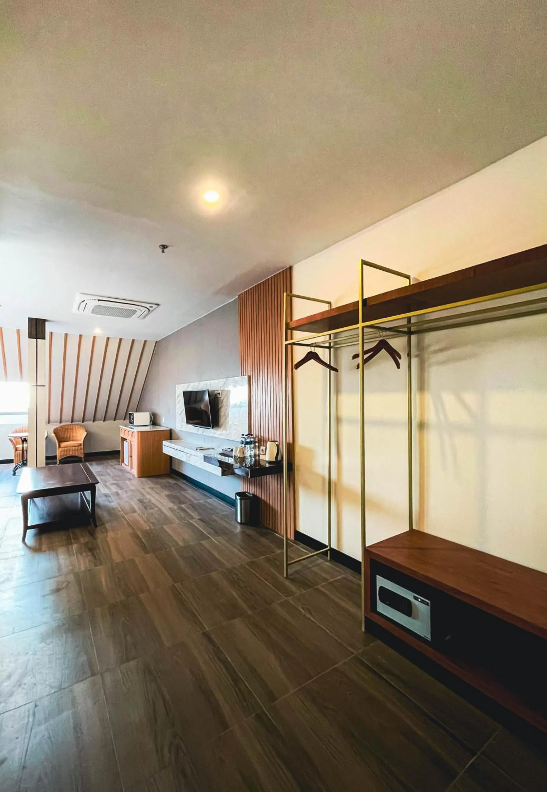 Bedroom, Bed in d'primahotel Seminyak