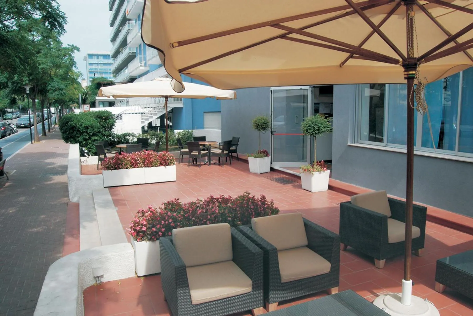 Patio in Hotel Embassy