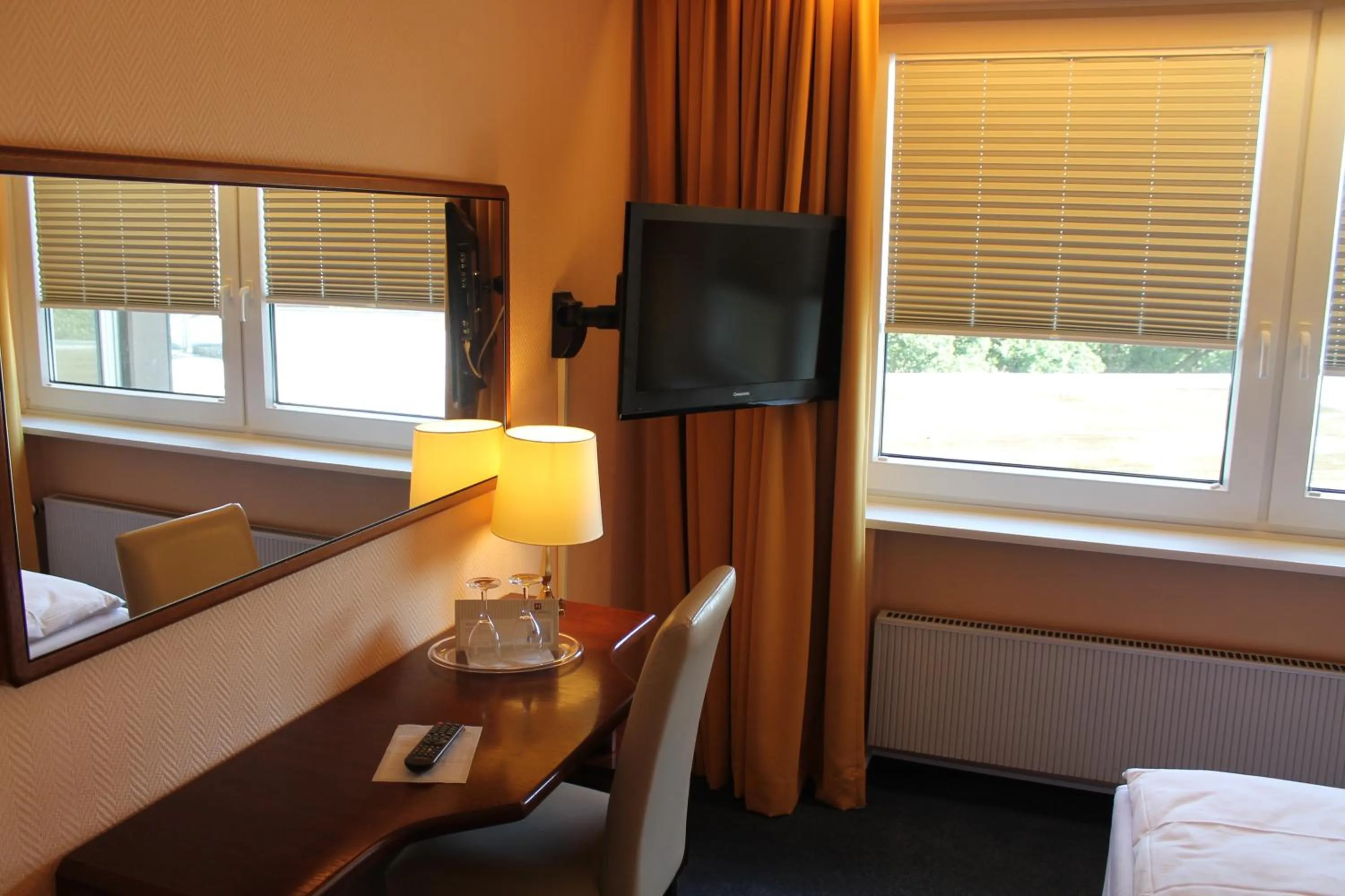 TV and multimedia, Bed in Wiking Hotel
