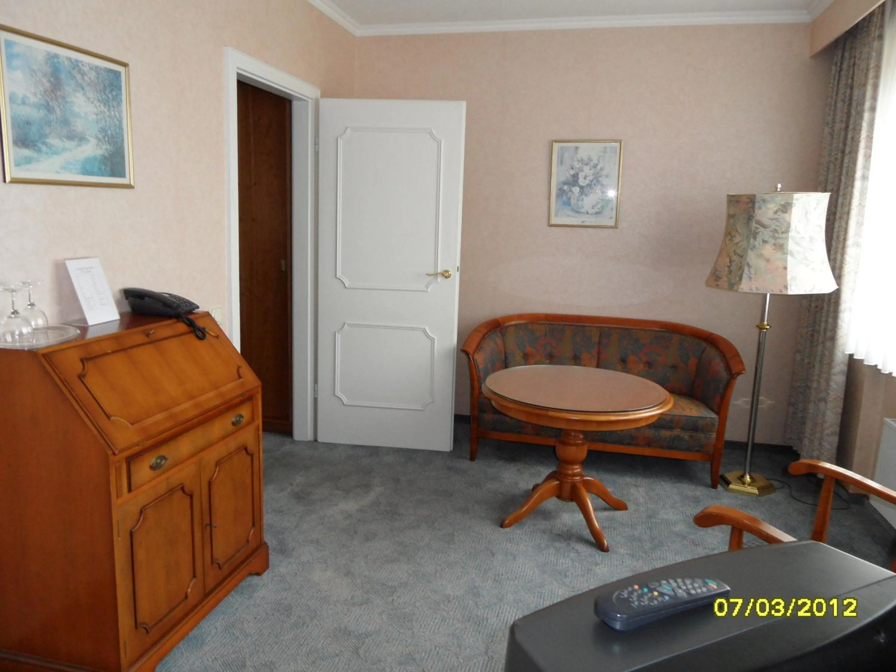 Seating area in Wiking Hotel