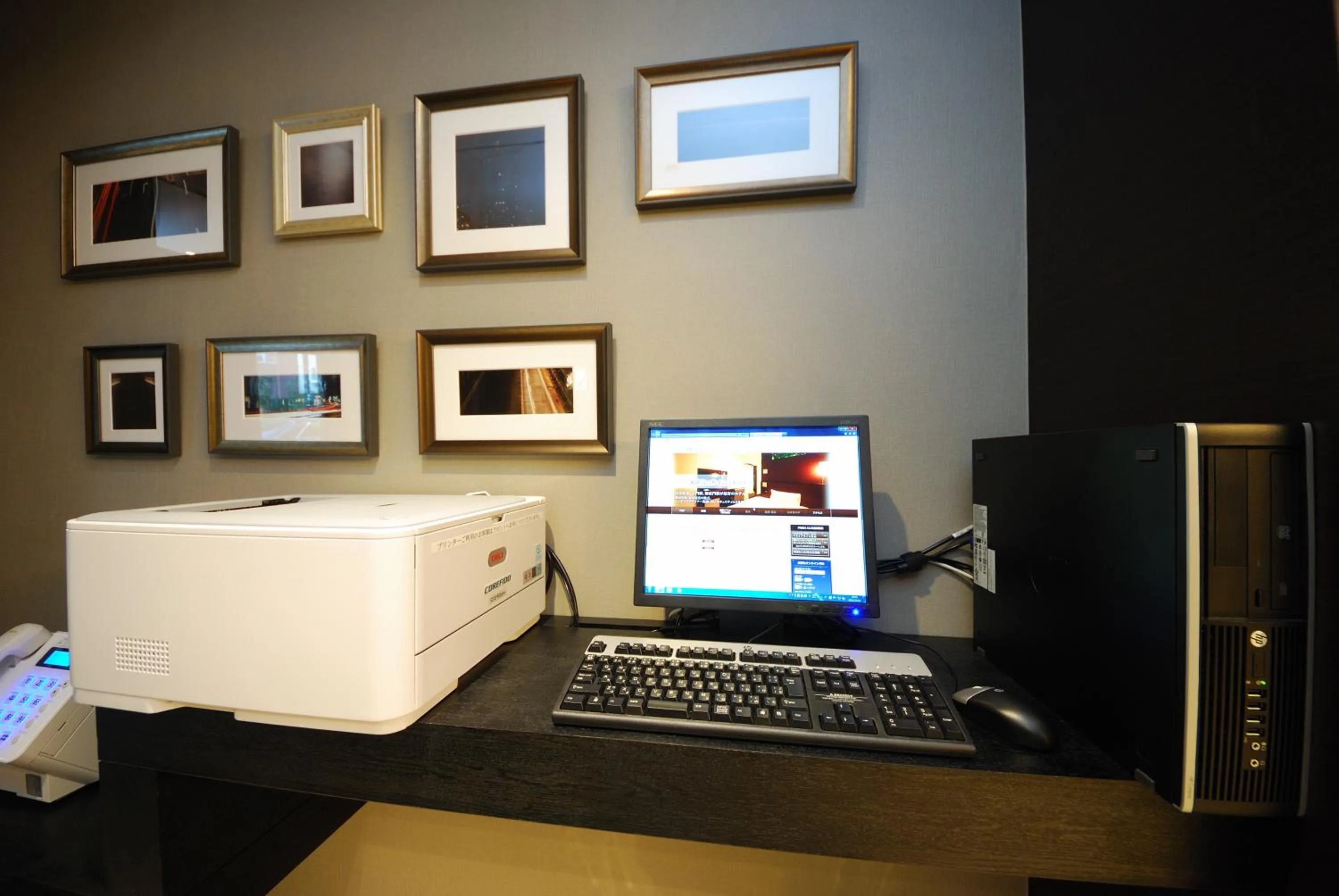 TV and multimedia in Sotetsu Fresa Inn Hamamatsucho-Daimon