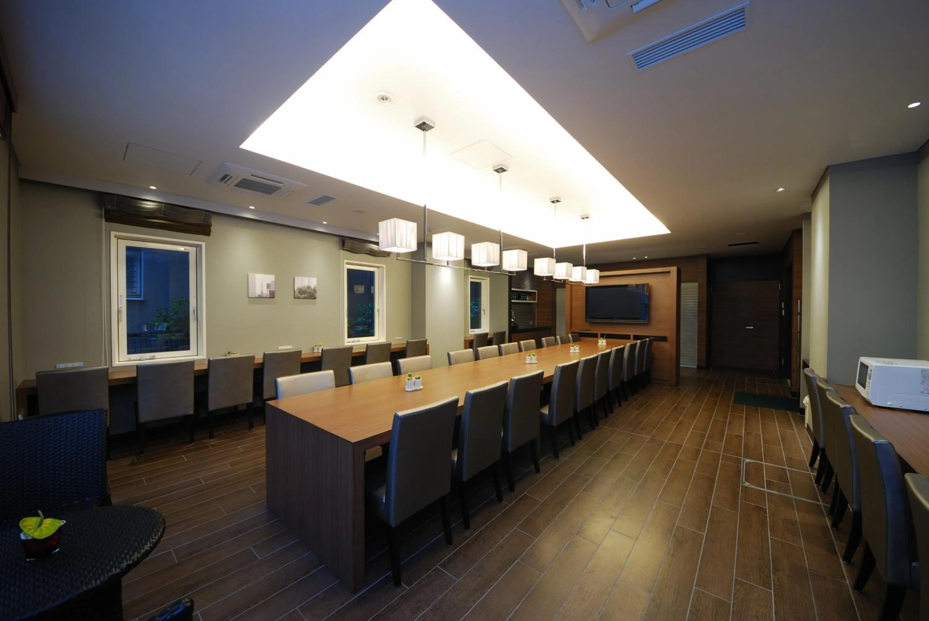 Restaurant/places to eat in Sotetsu Fresa Inn Hamamatsucho-Daimon