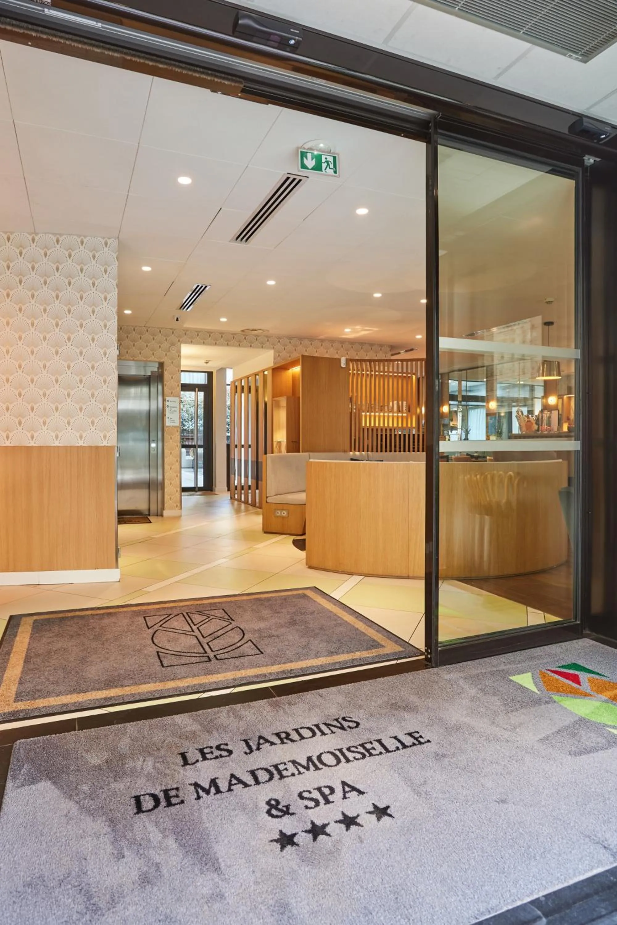 Lobby or reception in Jardins de Mademoiselle Hôtel & Spa
