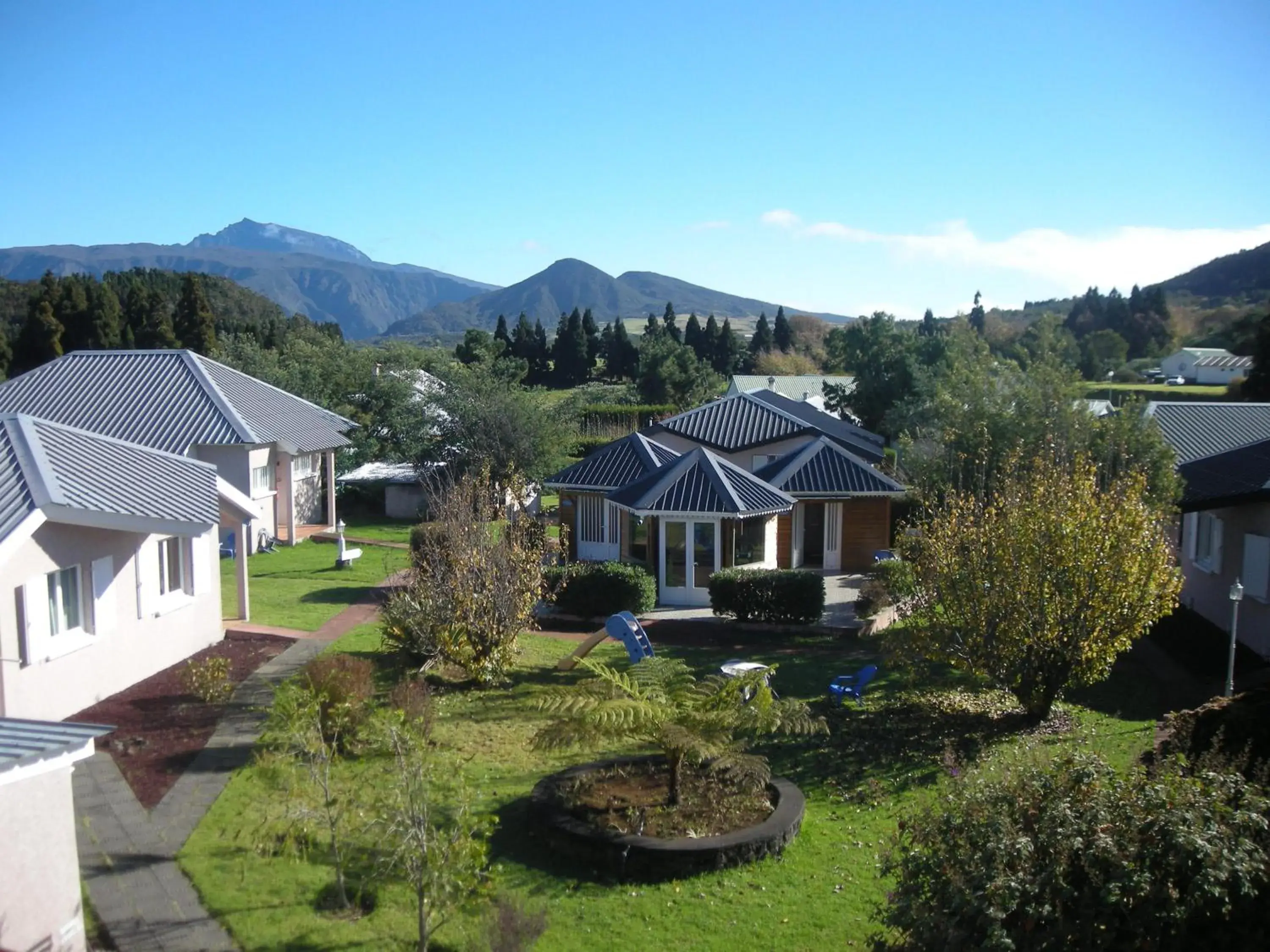 Property building in Hôtel L'Ecrin Property building in Hôtel L'Ecrin