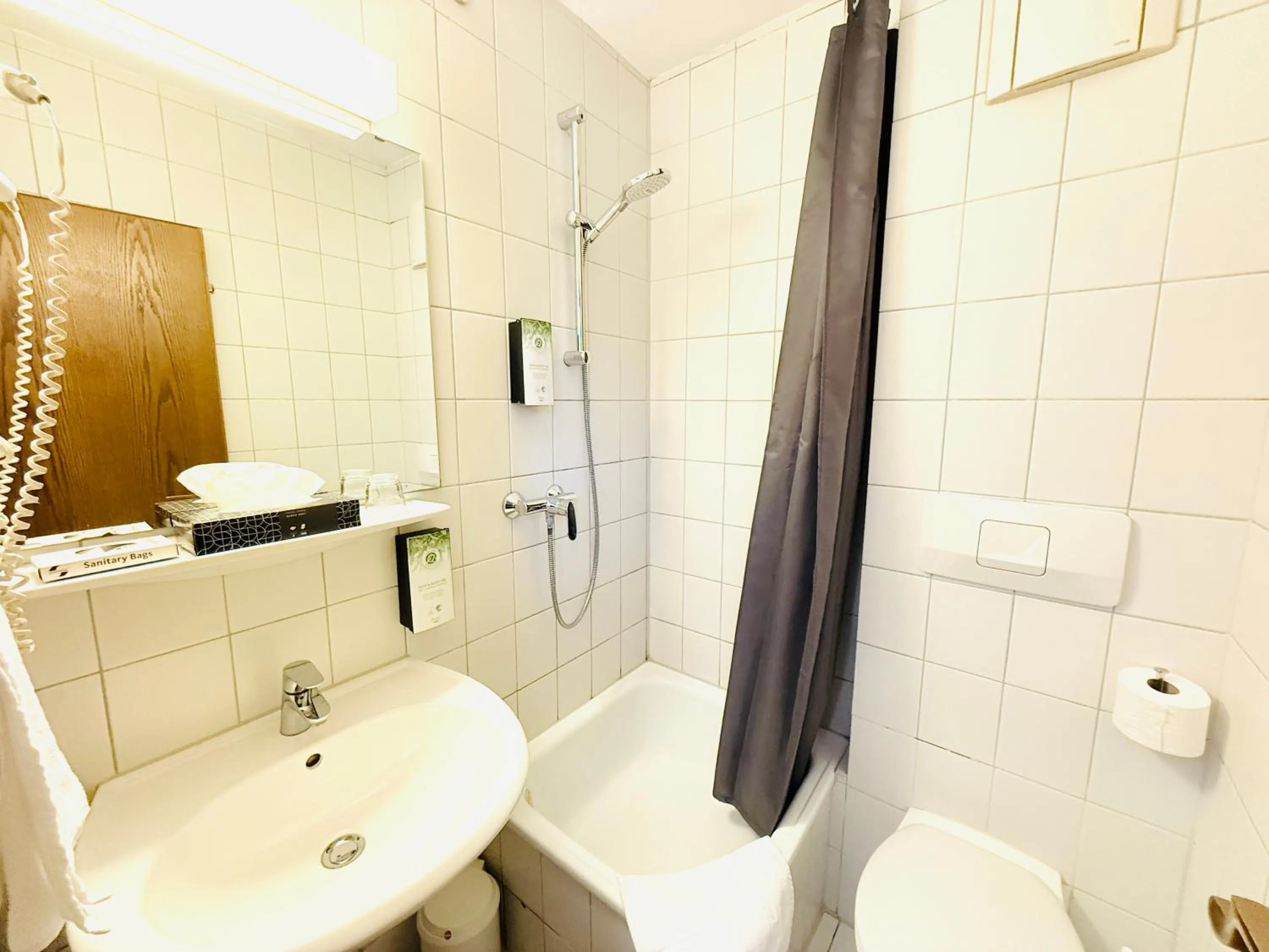 Bathroom in Hotel Pelli Hof Rendsburg by Tulip Inn