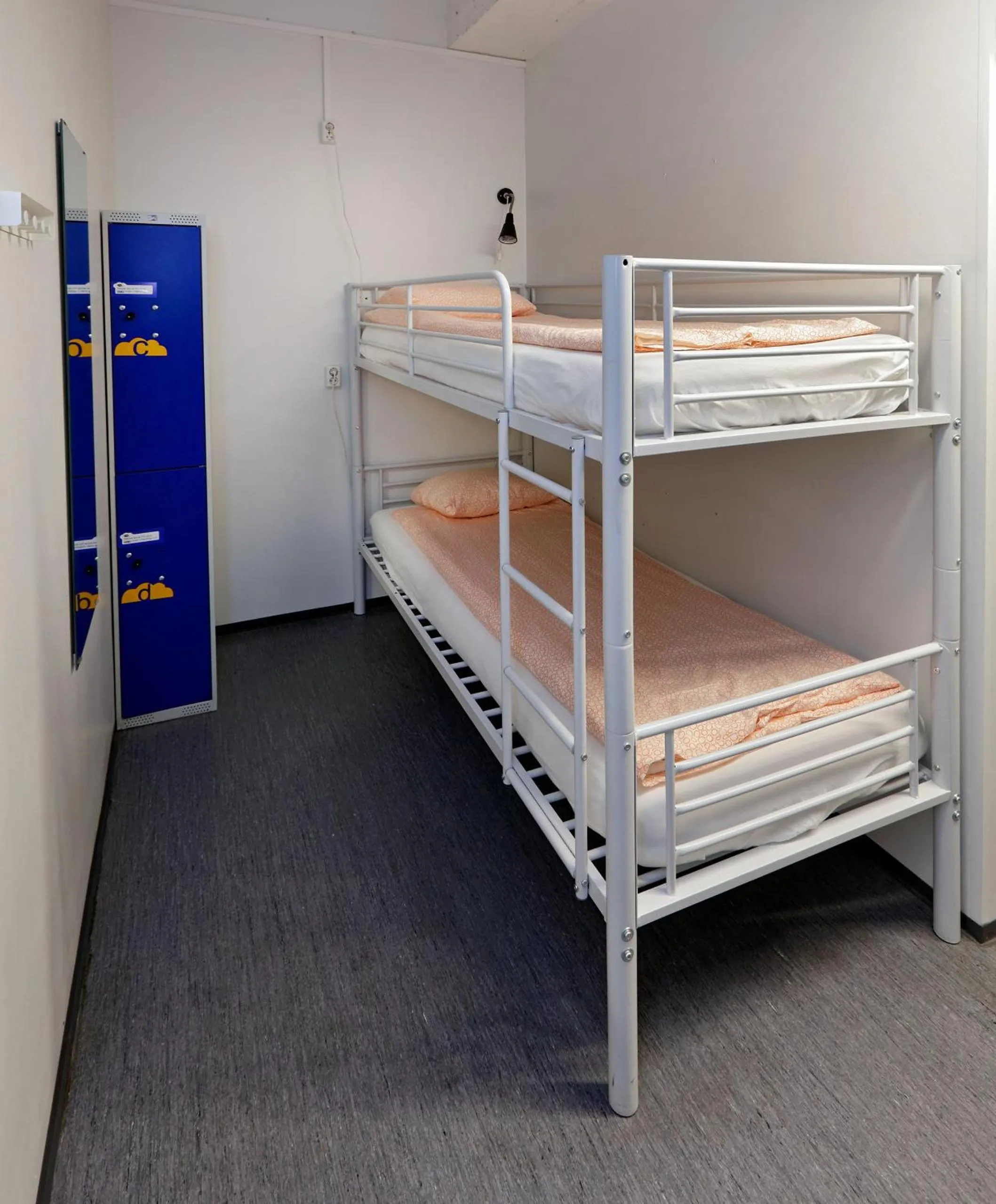 bunk bed, Bed in CheapSleep Hostel Helsinki