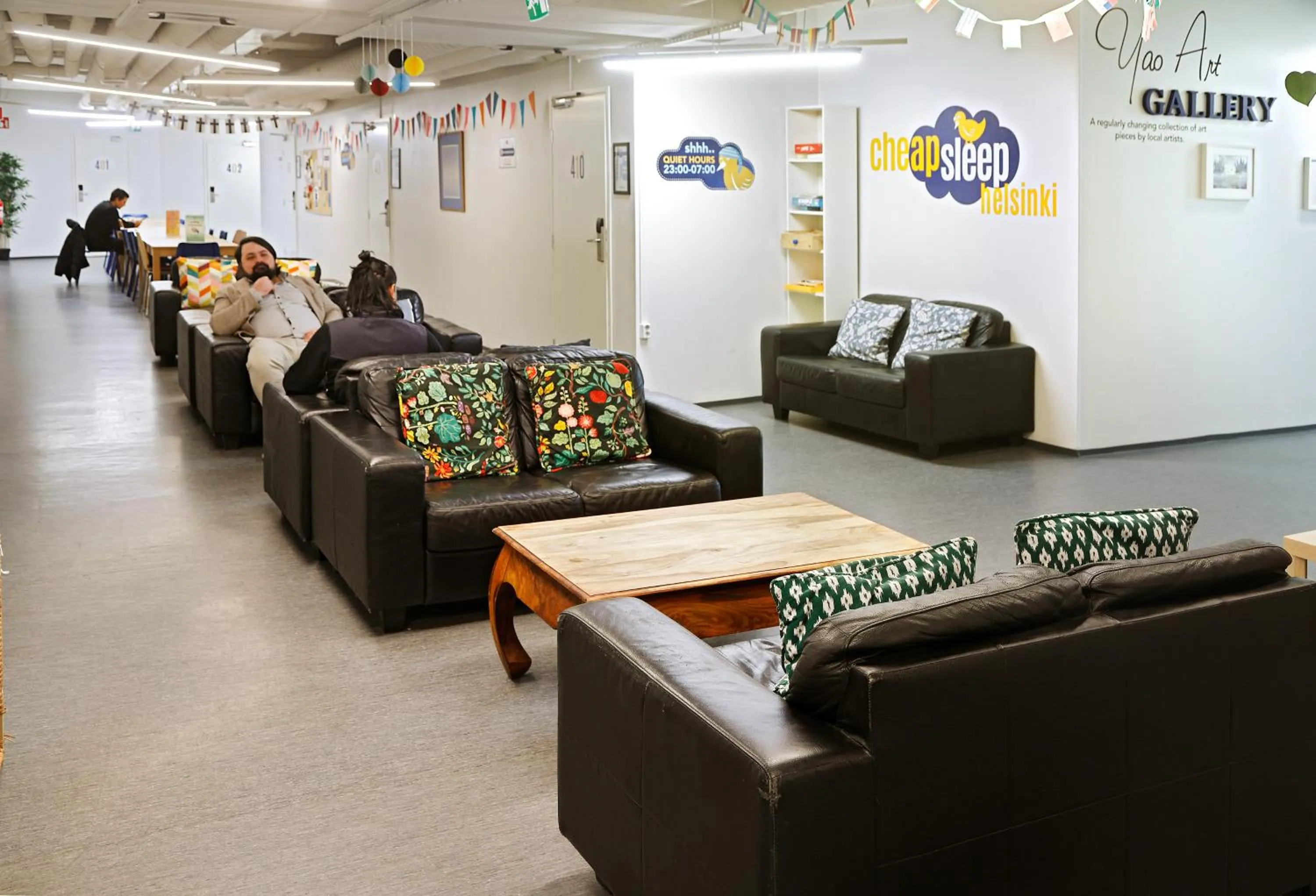 Communal lounge/ TV room in CheapSleep Hostel Helsinki