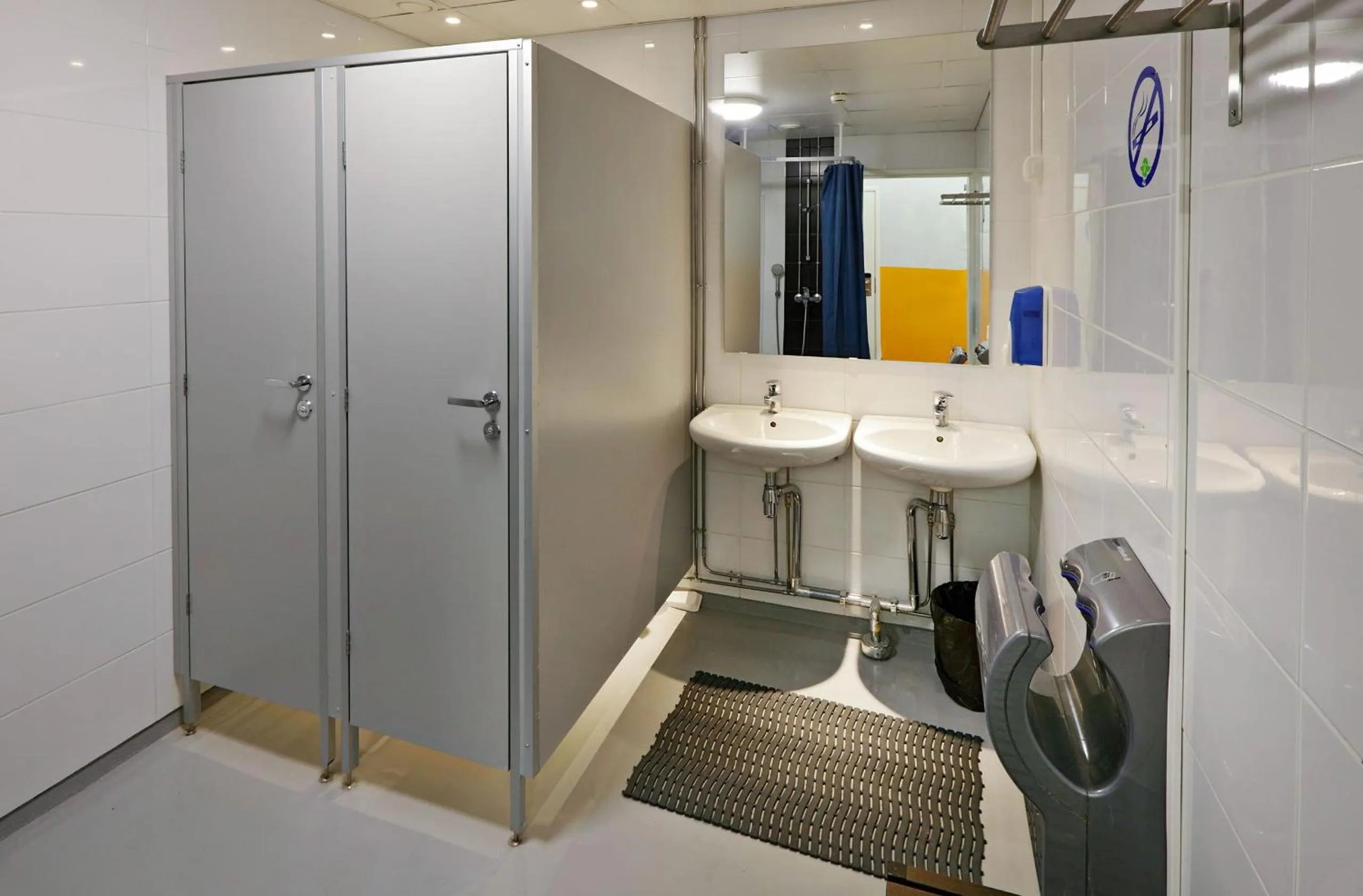 Bathroom in CheapSleep Hostel Helsinki