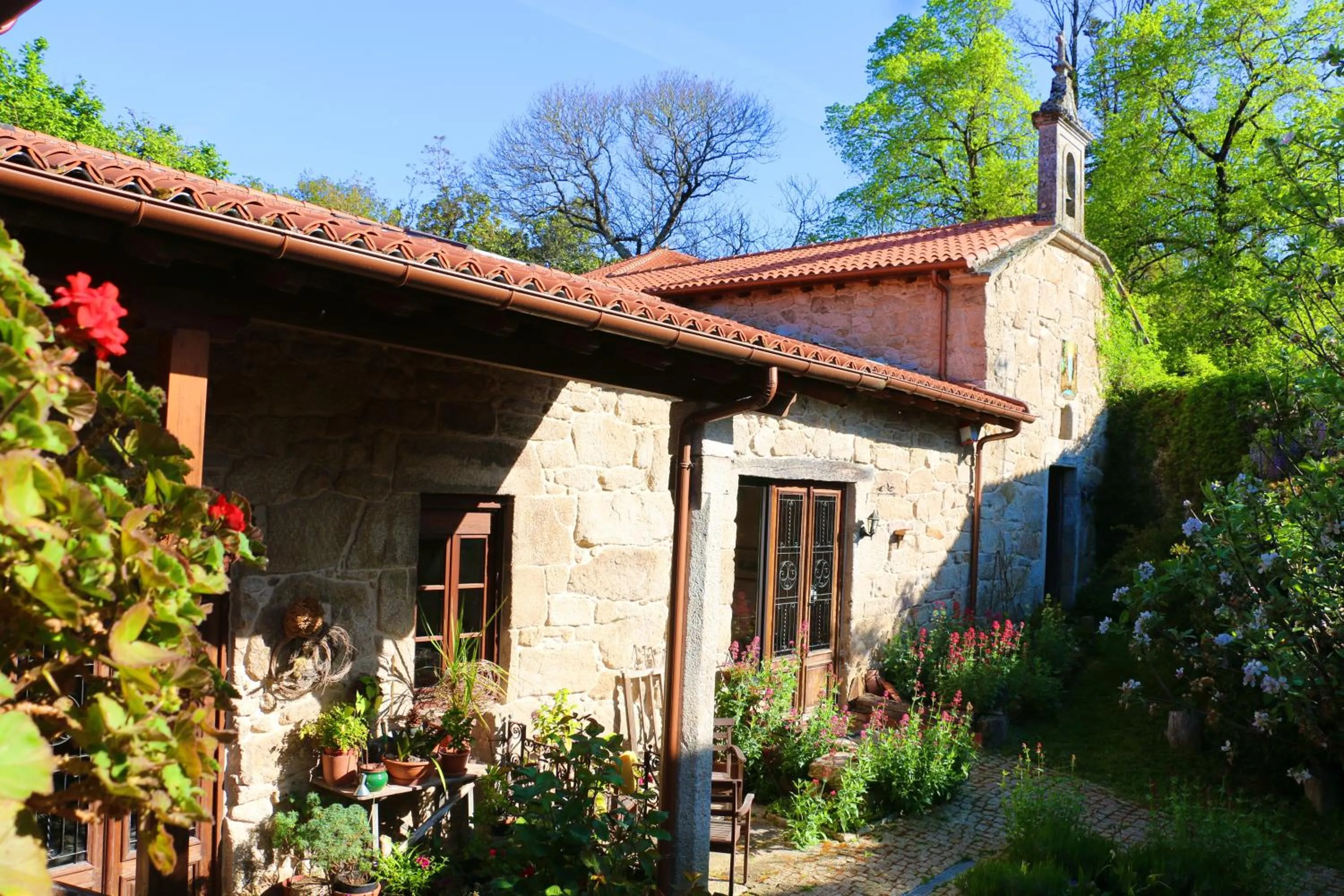 Property building in Pazo de Chaioso Ribeira Sacra