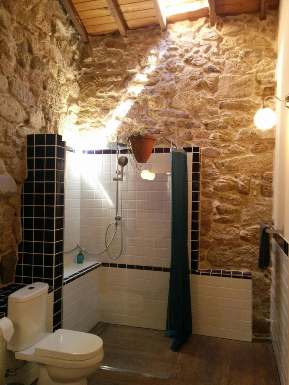Bathroom in Pazo de Chaioso Ribeira Sacra