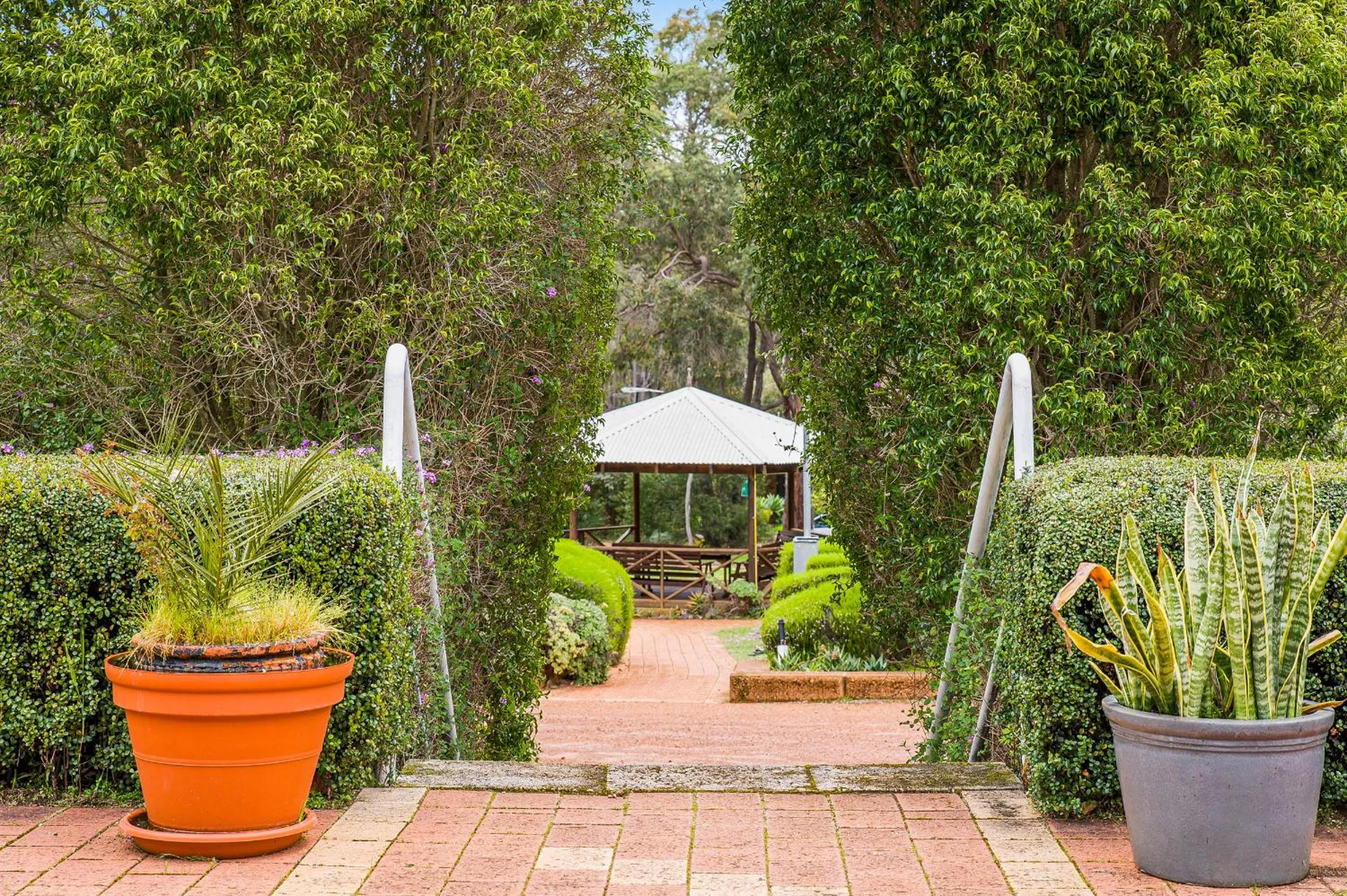 Balcony/Terrace in Travellers Rest Motel