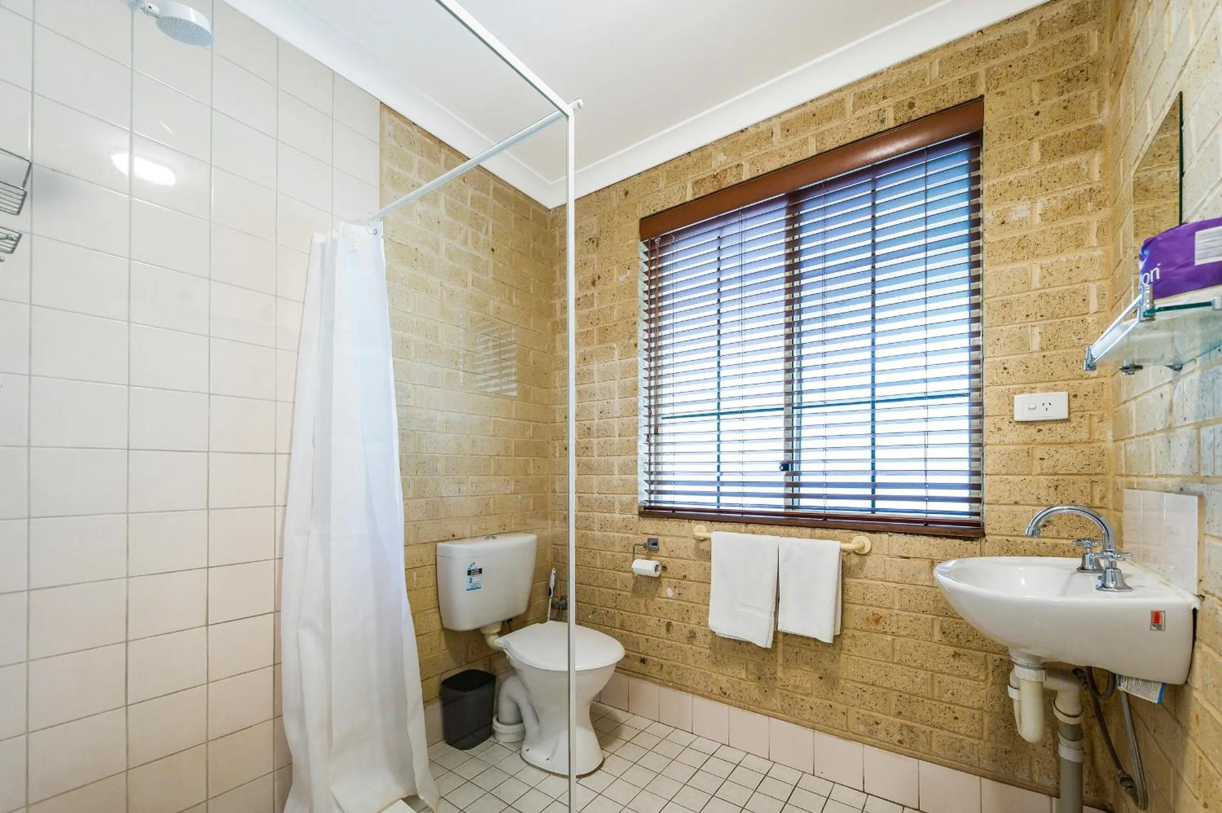 Bathroom in Travellers Rest Motel