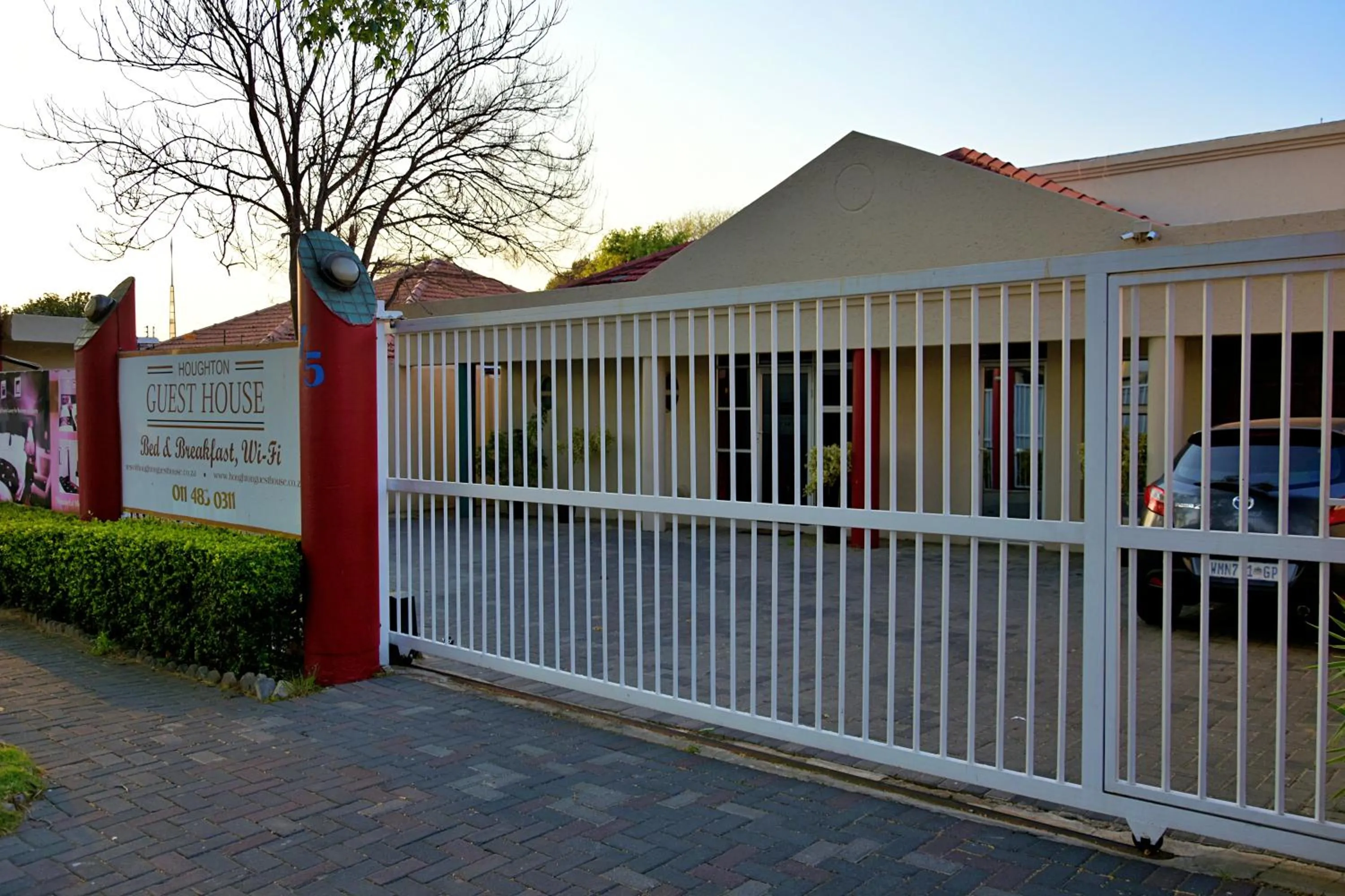 Property building in Houghton Guest House