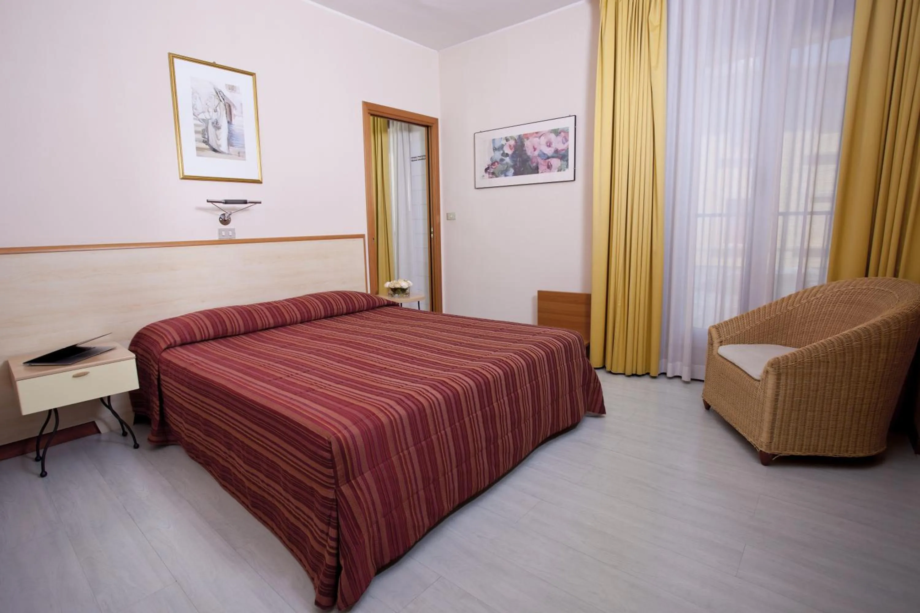 Photo of the whole room, Bed in Hotel Ziò Imola