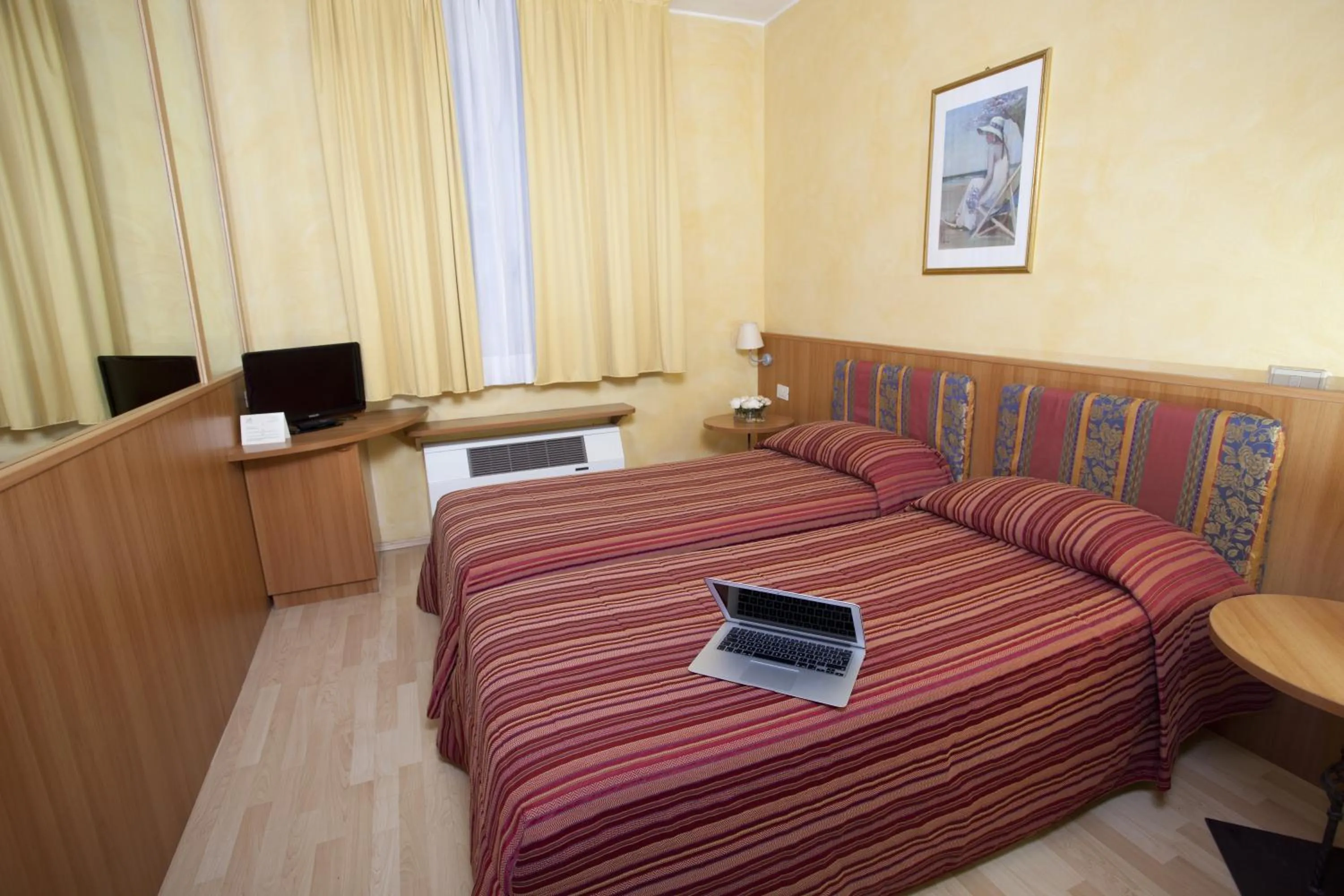 Photo of the whole room in Hotel Ziò Imola