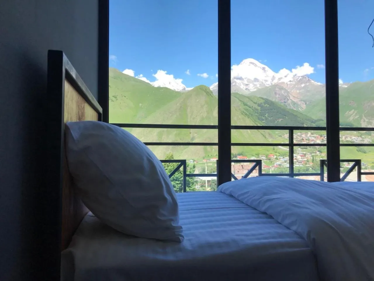 Bed in Chemodann Kazbegi
