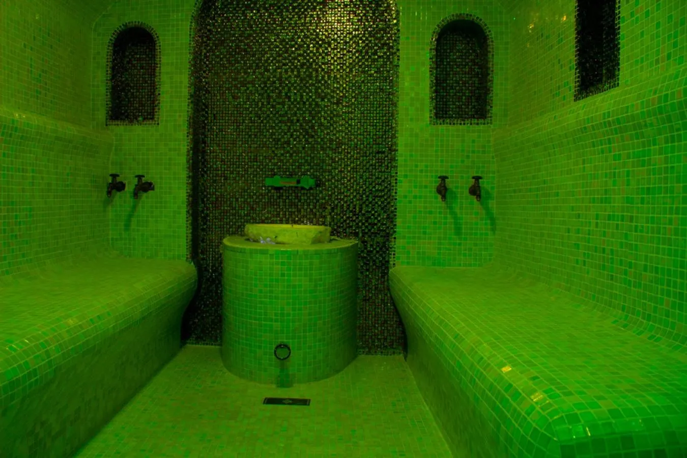 Spa and wellness centre/facilities in Hôtel La Villa Racine