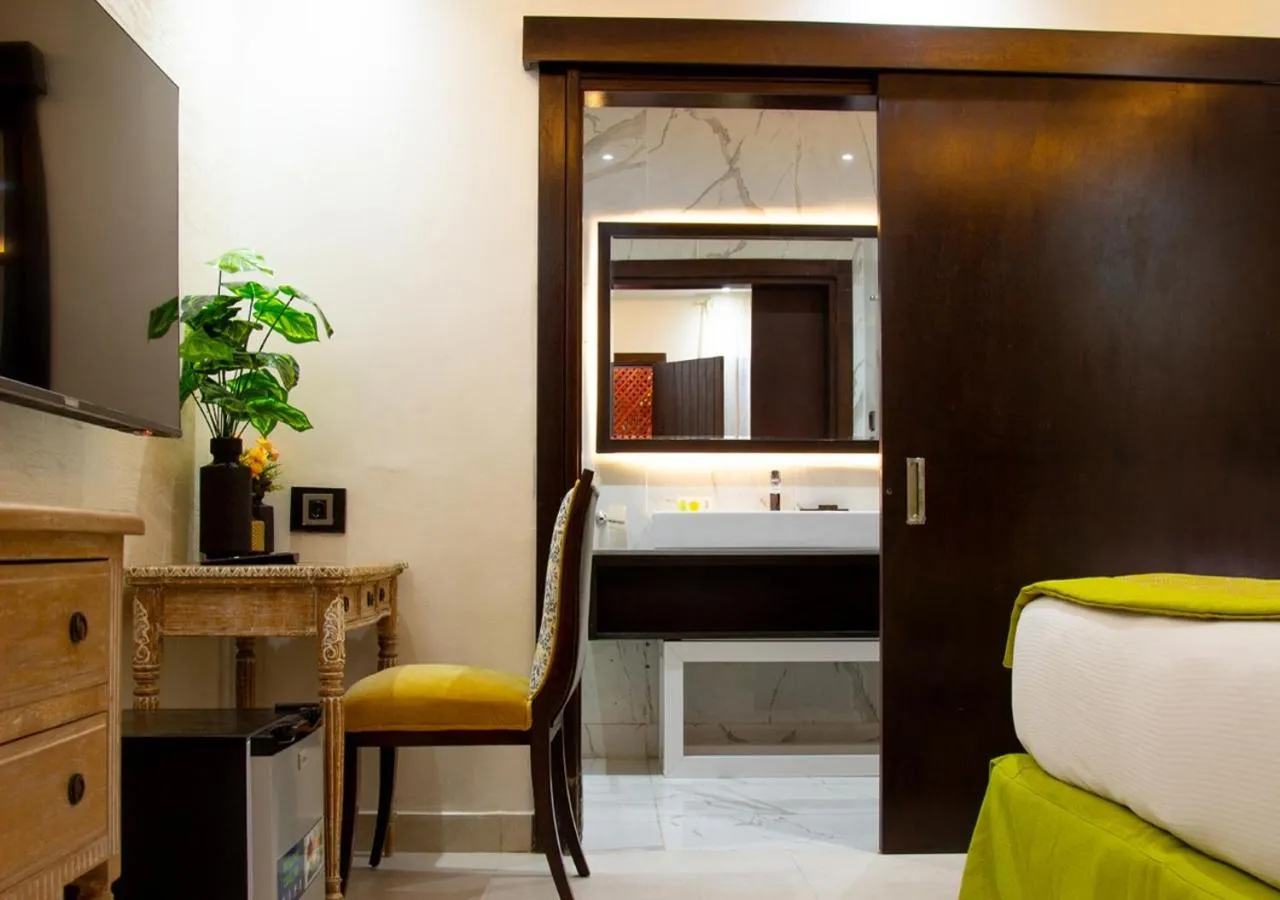 Bedroom, Bed in Hôtel La Villa Racine