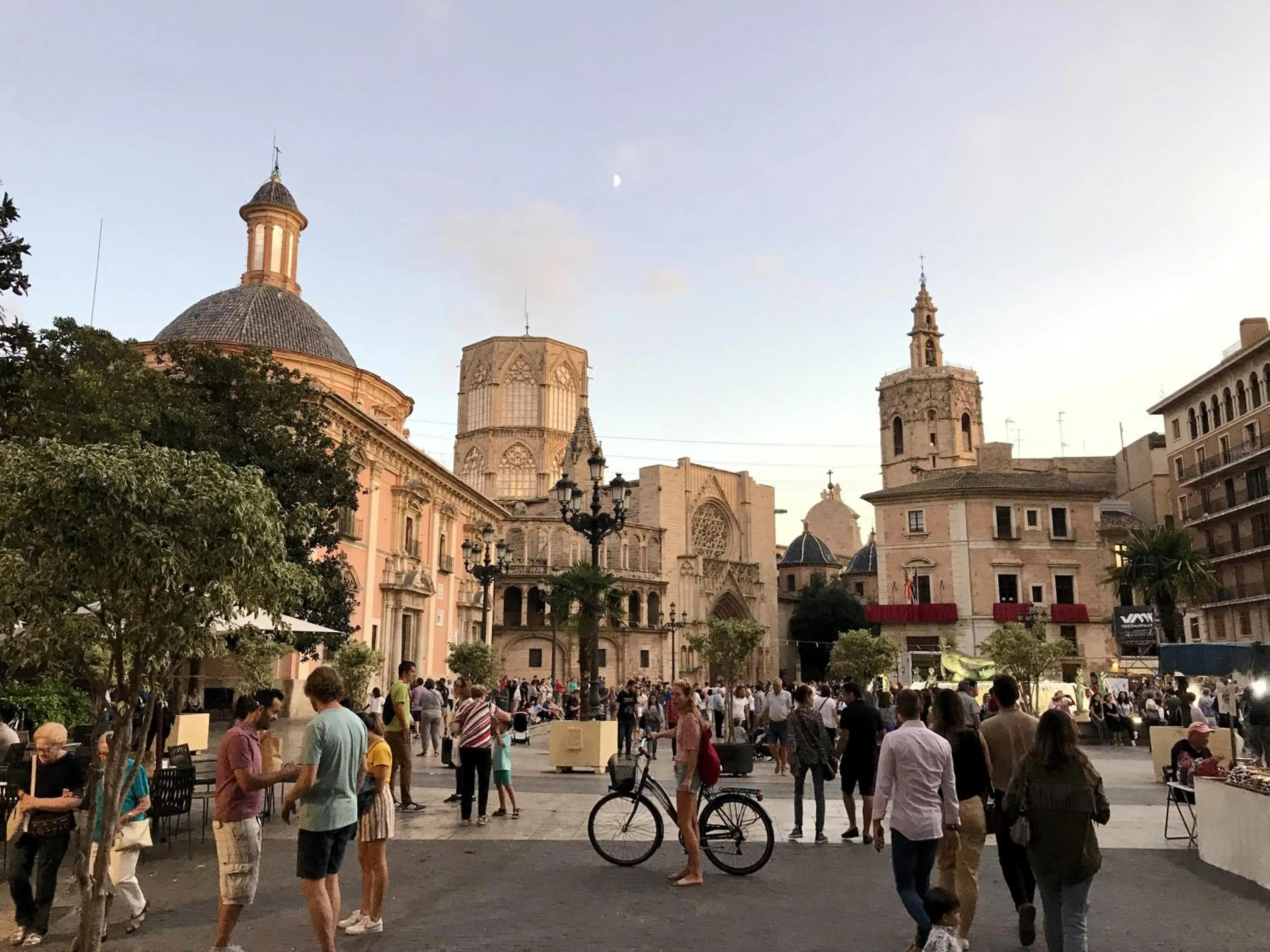 Nearby landmark in Cosy Rooms Embajador