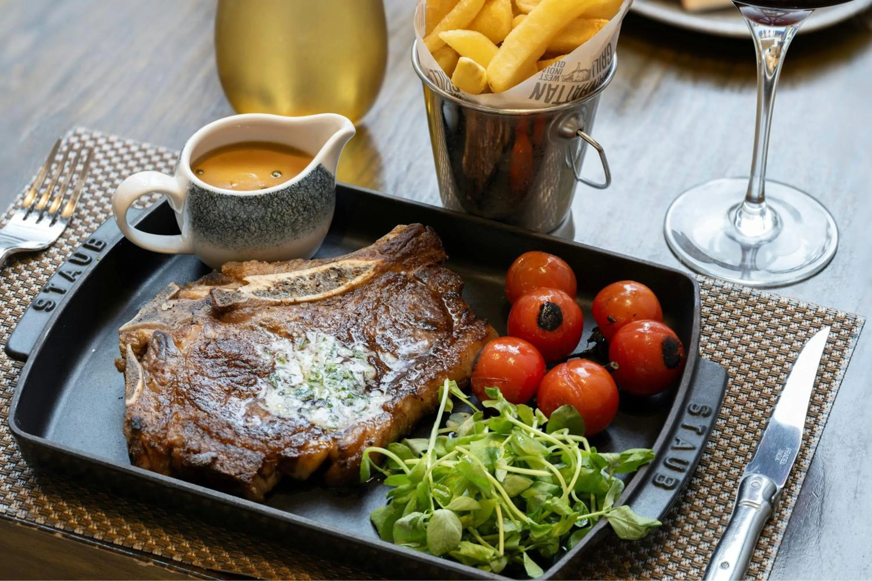 Restaurant/places to eat in London Marriott Hotel Canary Wharf