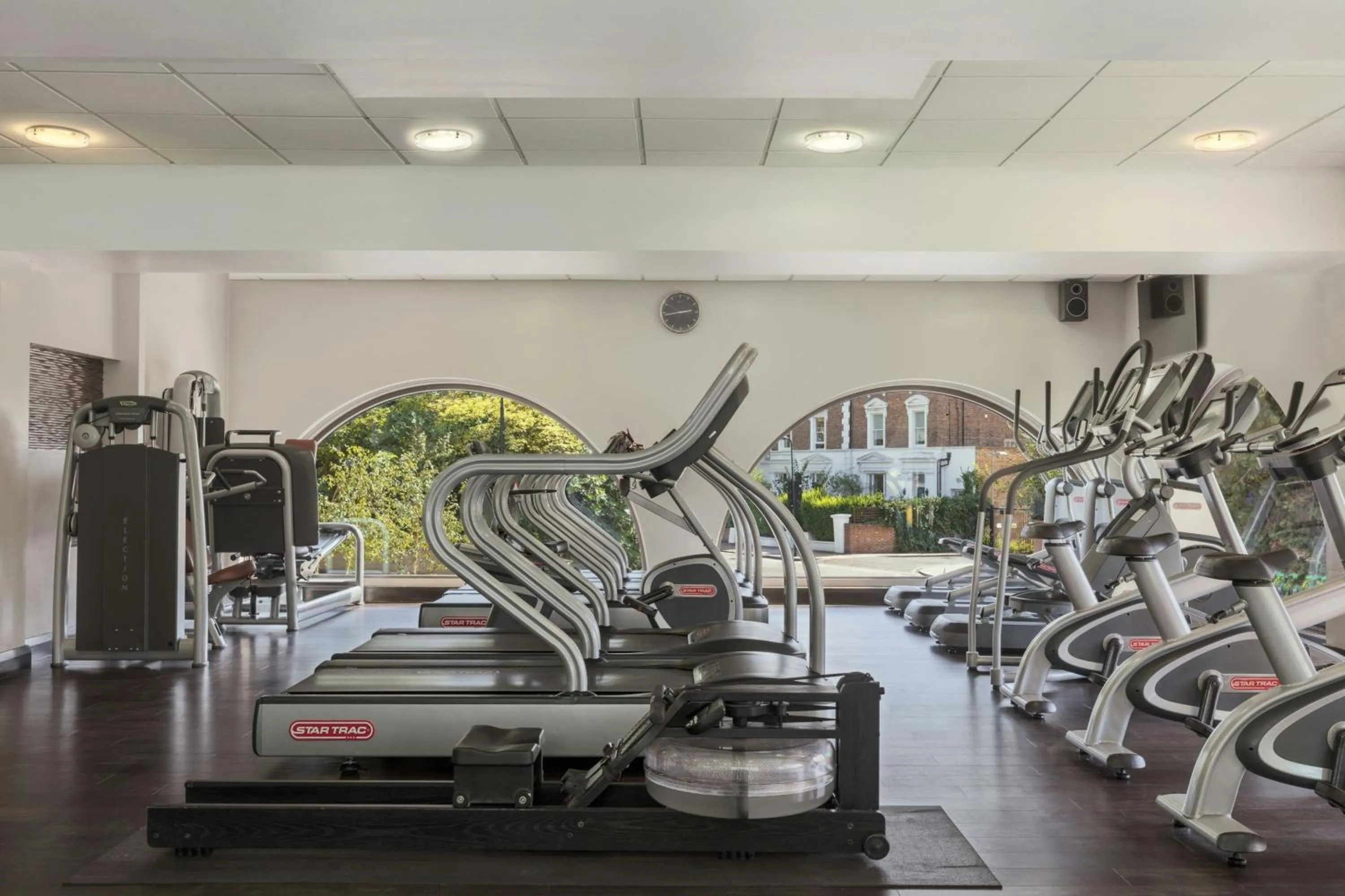 Fitness centre/facilities in London Marriott Hotel Regents Park