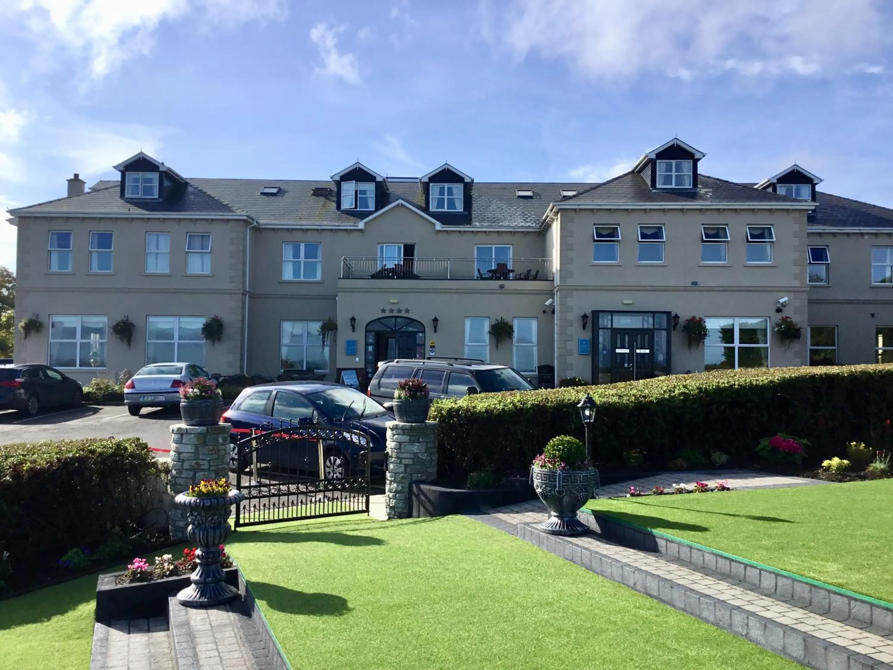 Facade/entrance in The Ballyliffin Lodge and Spa