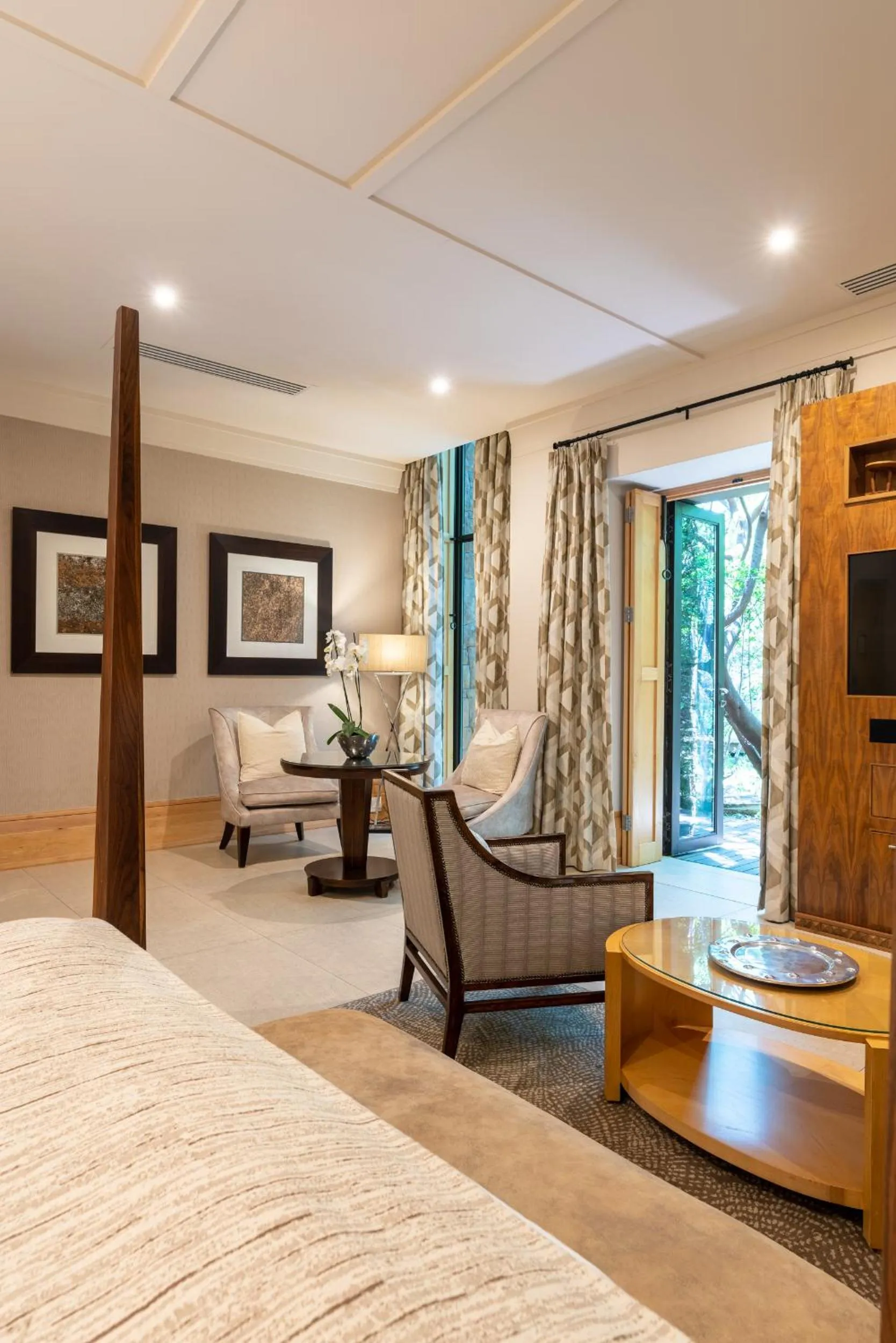 Property building, Bed in Saxon Hotel, Villas & Spa