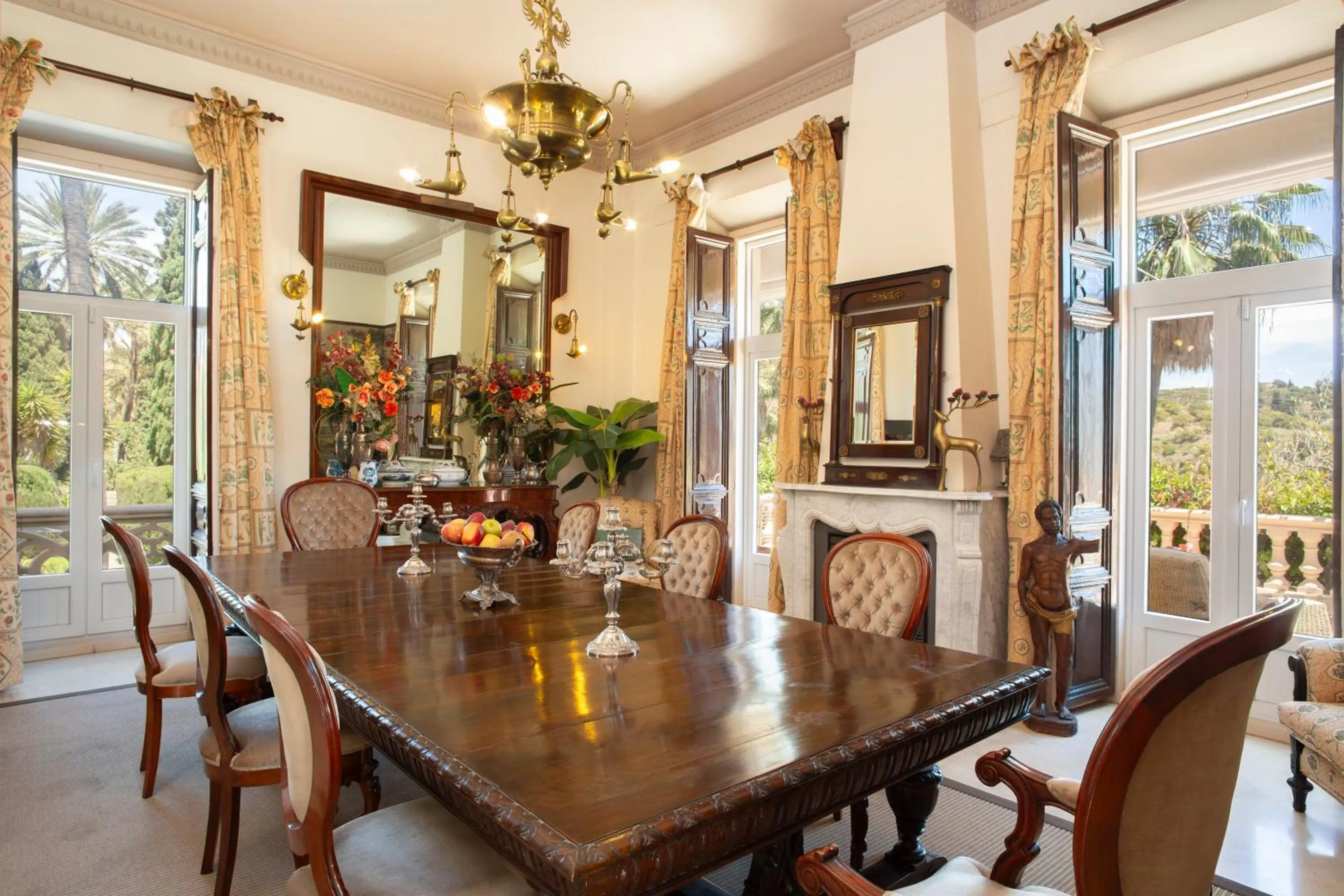 Dining area in Casa de los Bates