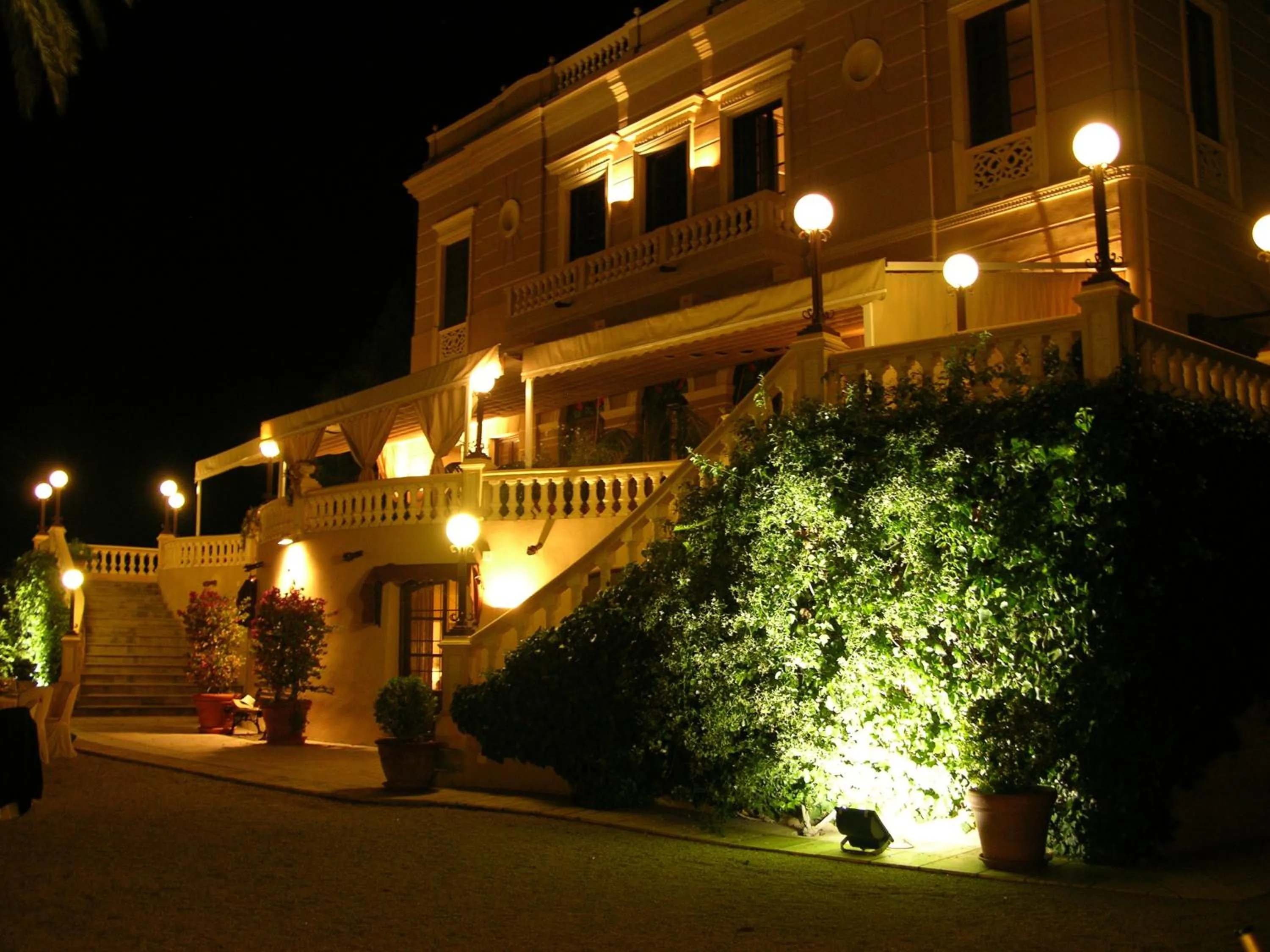 Facade/entrance in Casa de los Bates