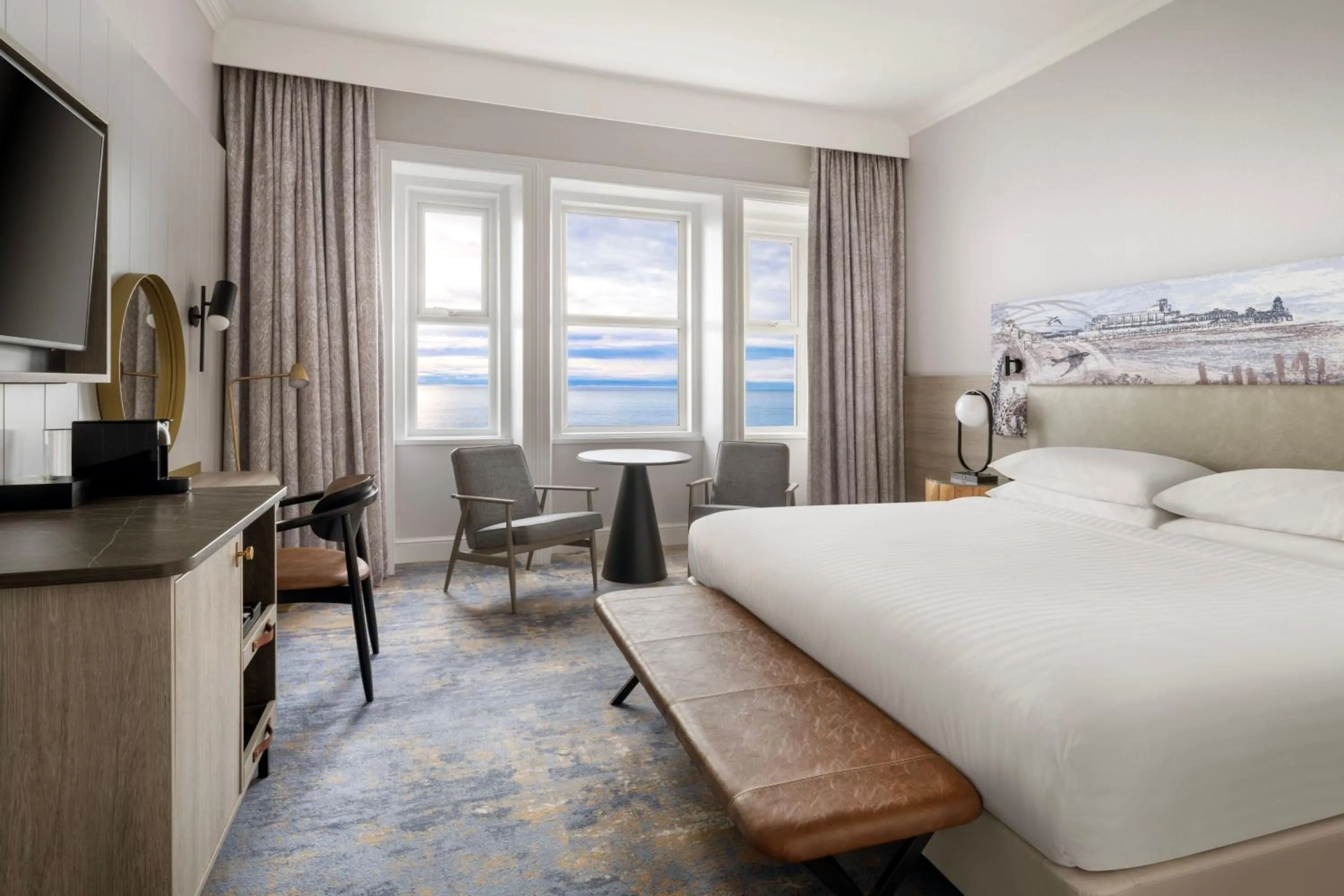 Photo of the whole room, Bed in Bournemouth Highcliff Marriott Hotel