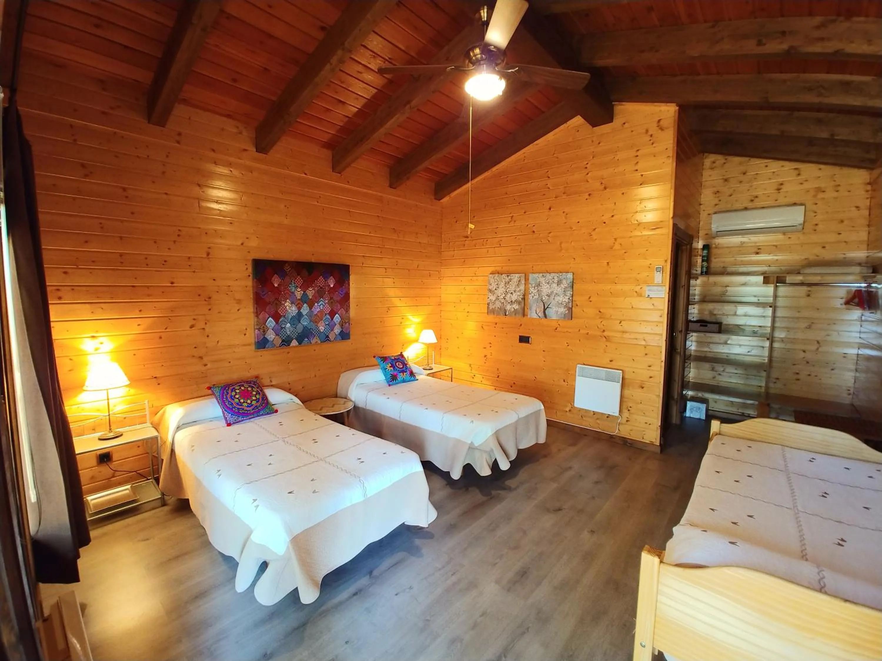 Photo of the whole room, Bed in Casa del Valle, Lodges