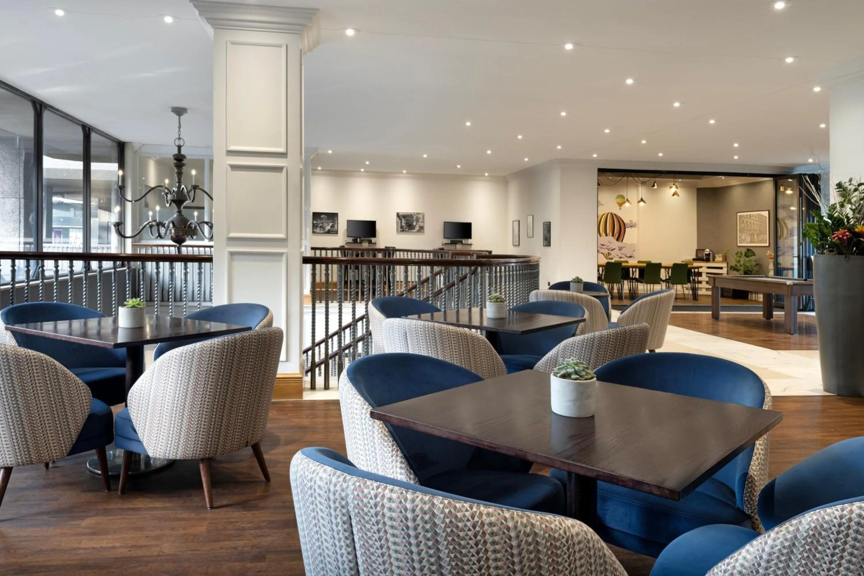 Lounge or bar in Delta Hotels by Marriott Bristol City Centre