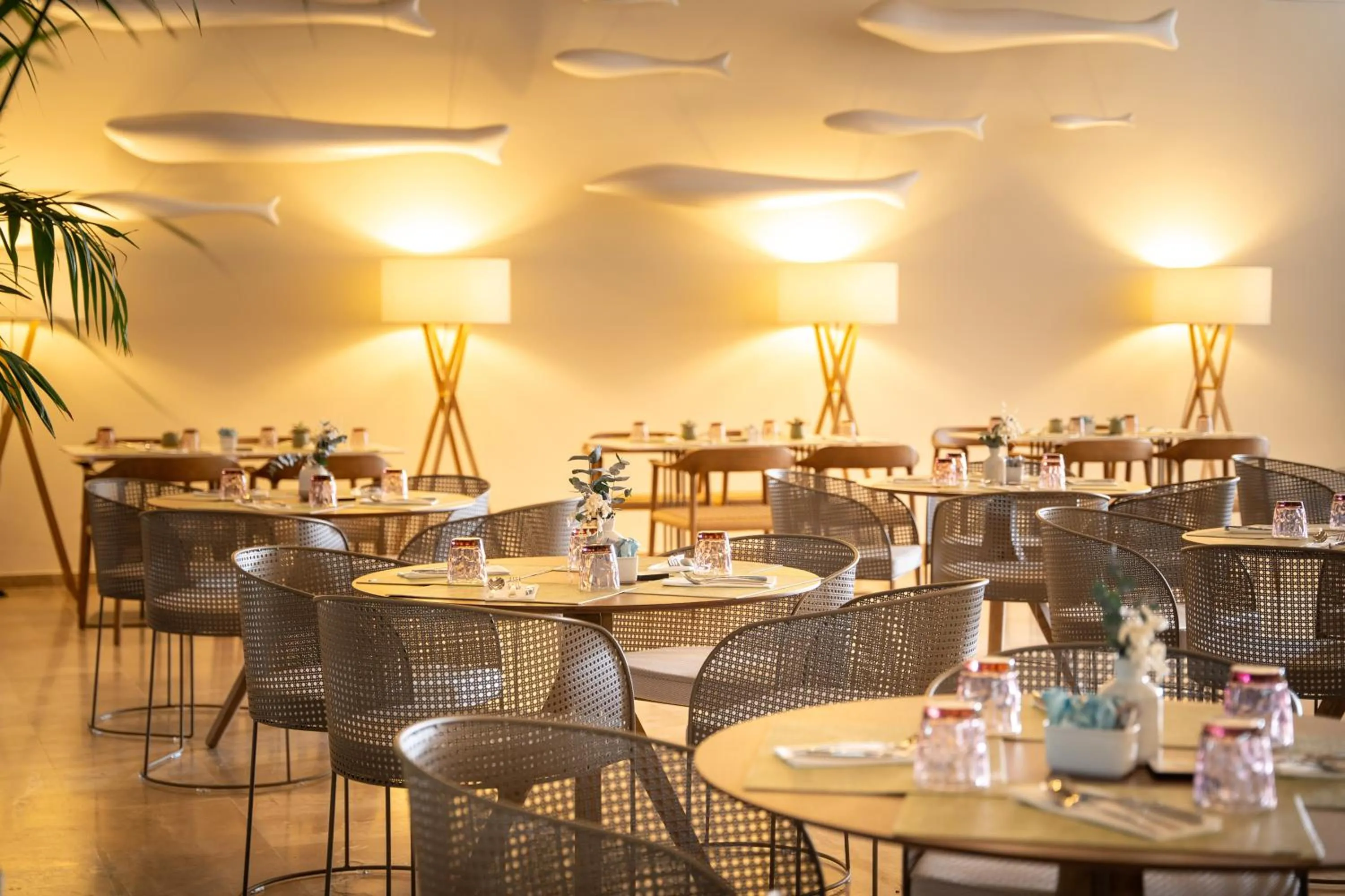 Restaurant/places to eat in Meliá South Beach