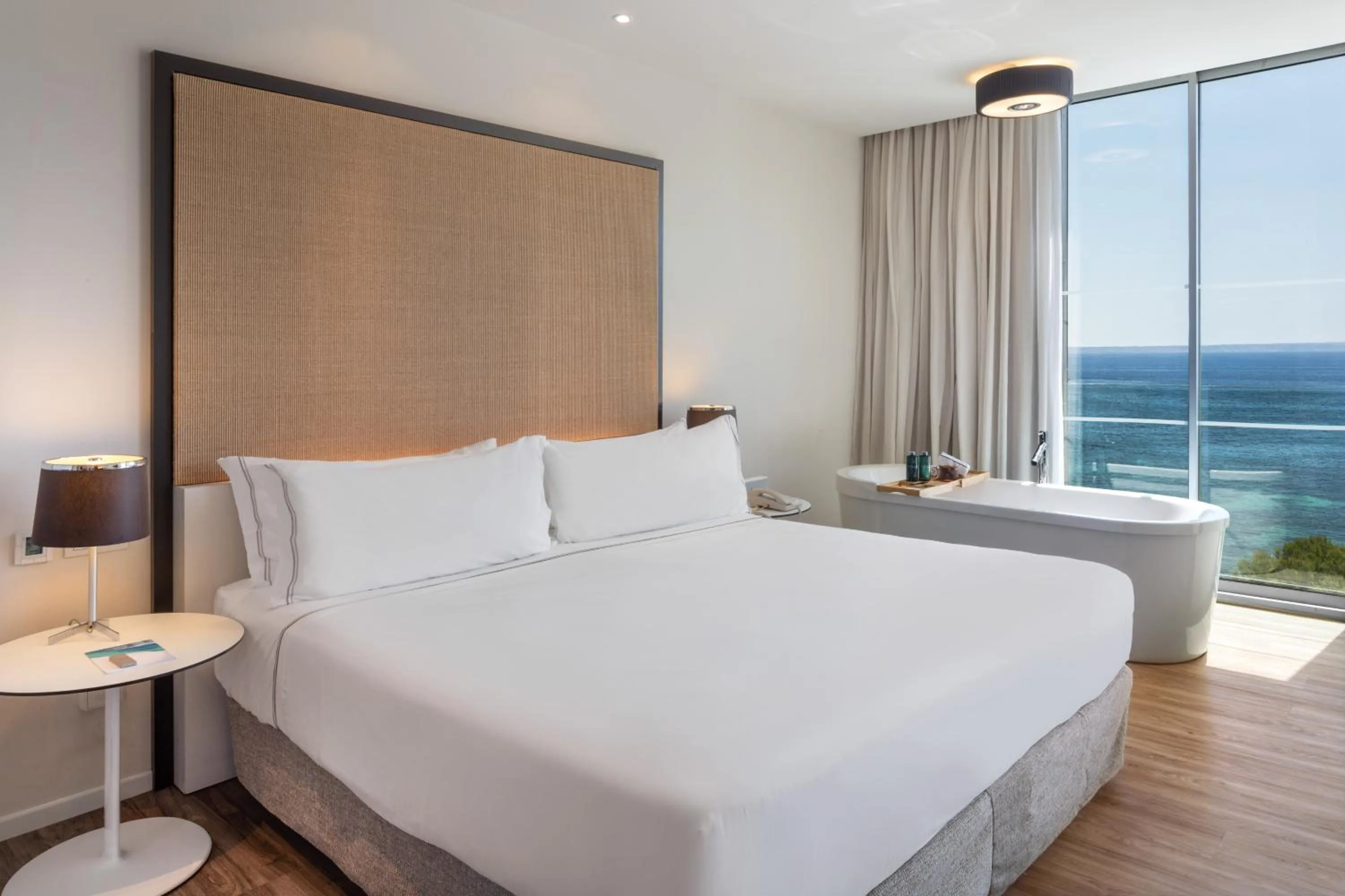 Bed in Meliá South Beach